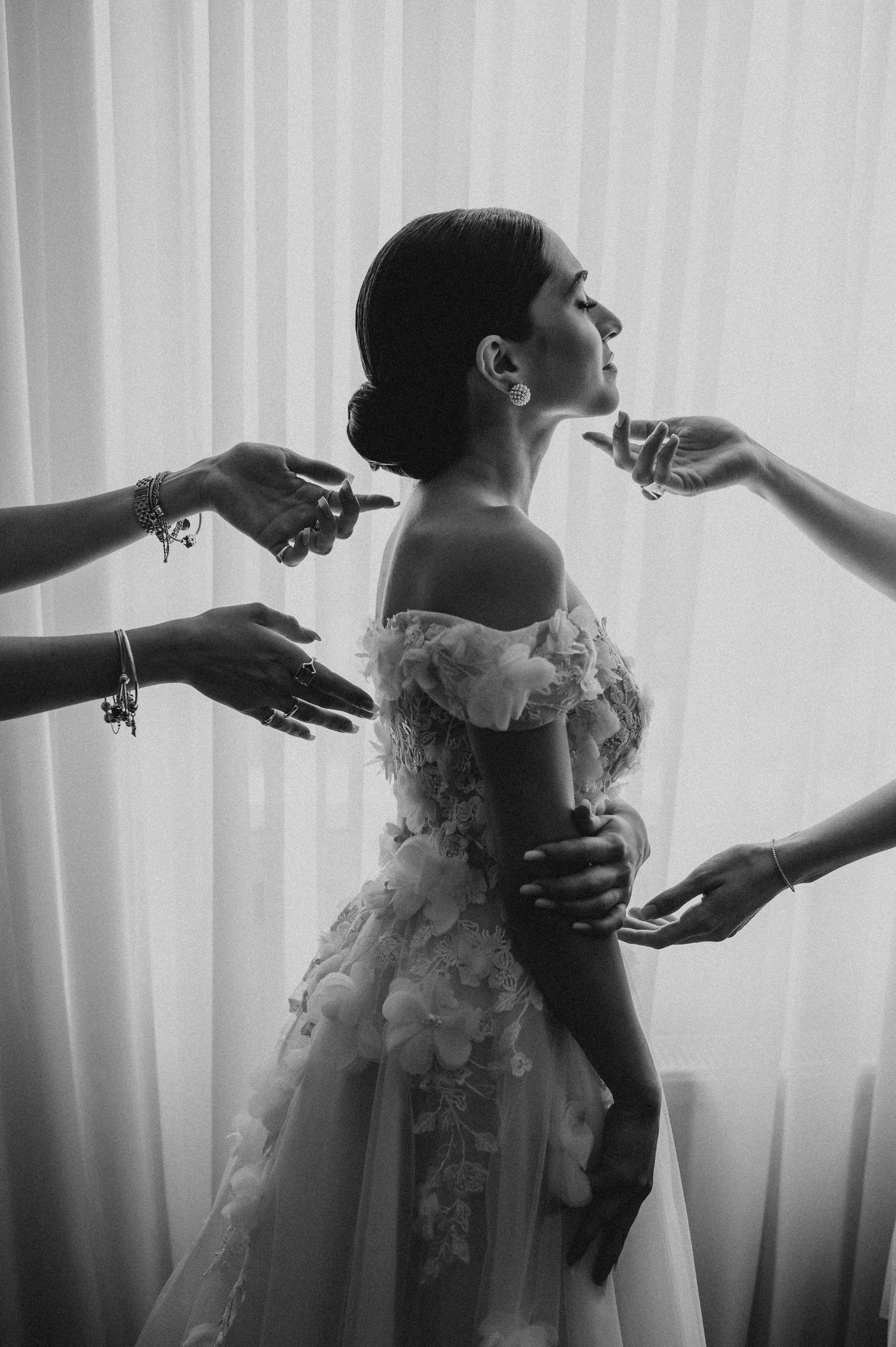 Nunta la Hotel Capitol Iasi. Proud Vision Weddings | Wedding Photography & Film — Servicii profesionale Foto Video Nunta Iasi