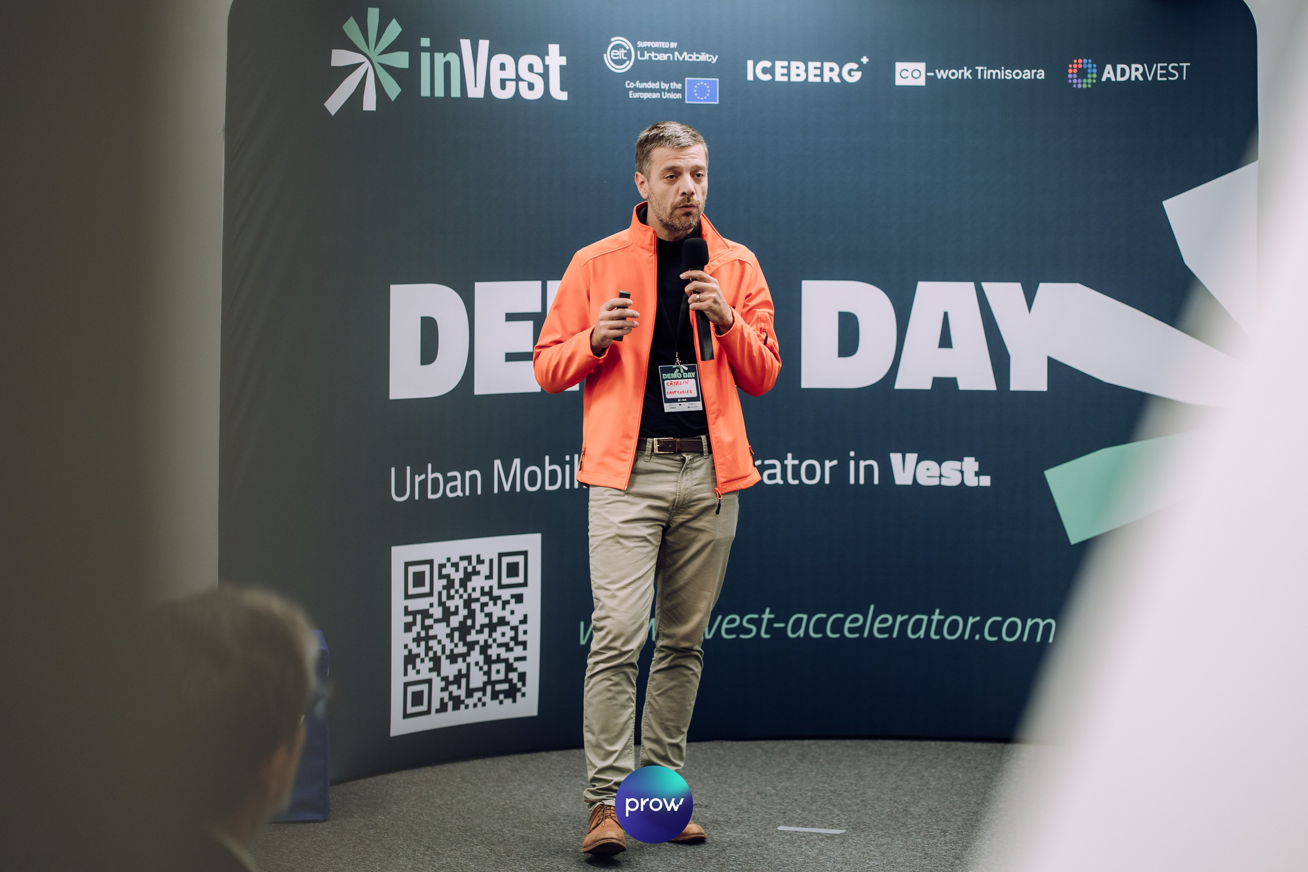 InVest DemoDay @ Cowork. Cozac Cristian Photographer