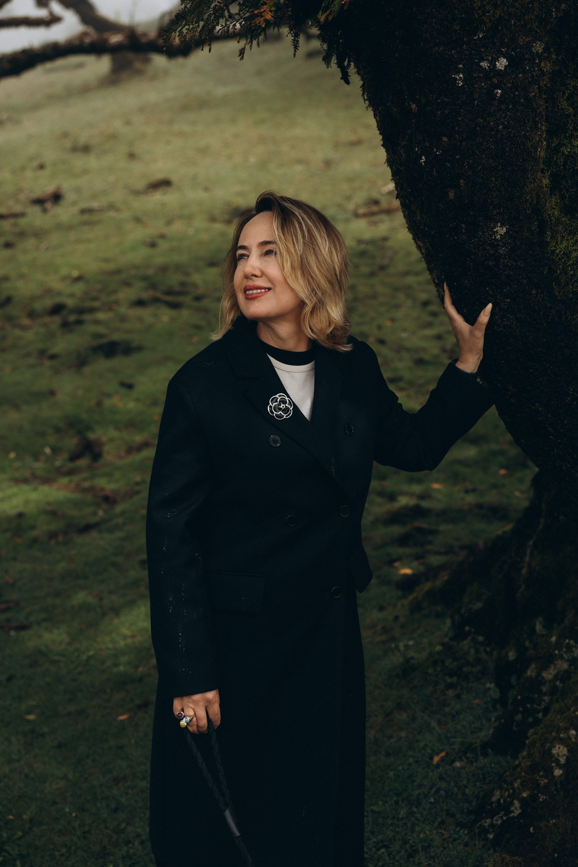Solo Photoshoot in Fanal Forest, Madeira. Fotógrafa na Madeira para casais, pedidos de casamento, elopements e casamentos íntimos | Tatiana