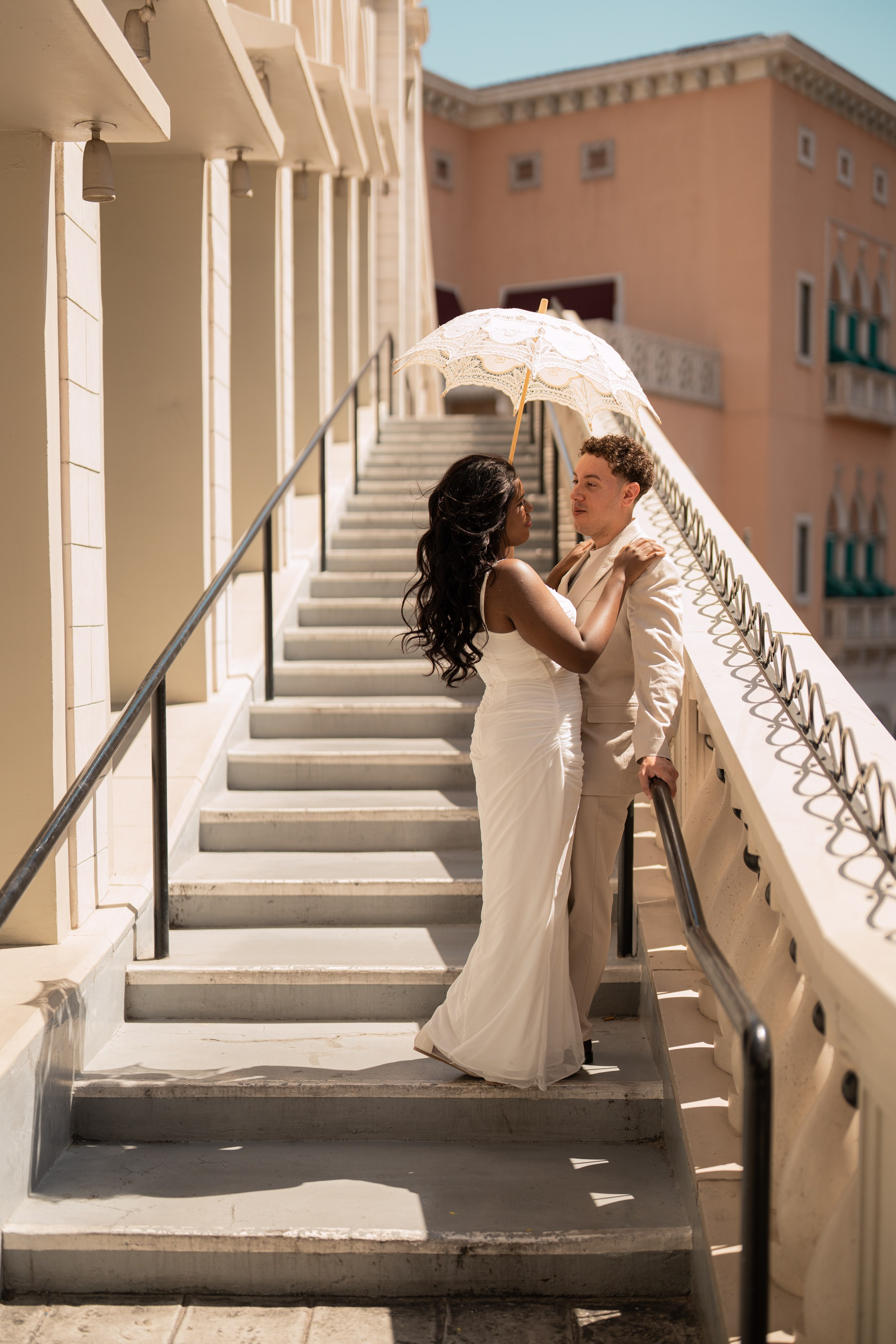 Gigi&Jason. Wedding & elopement photographer Viktoriya Kravtsov. Las Vegas