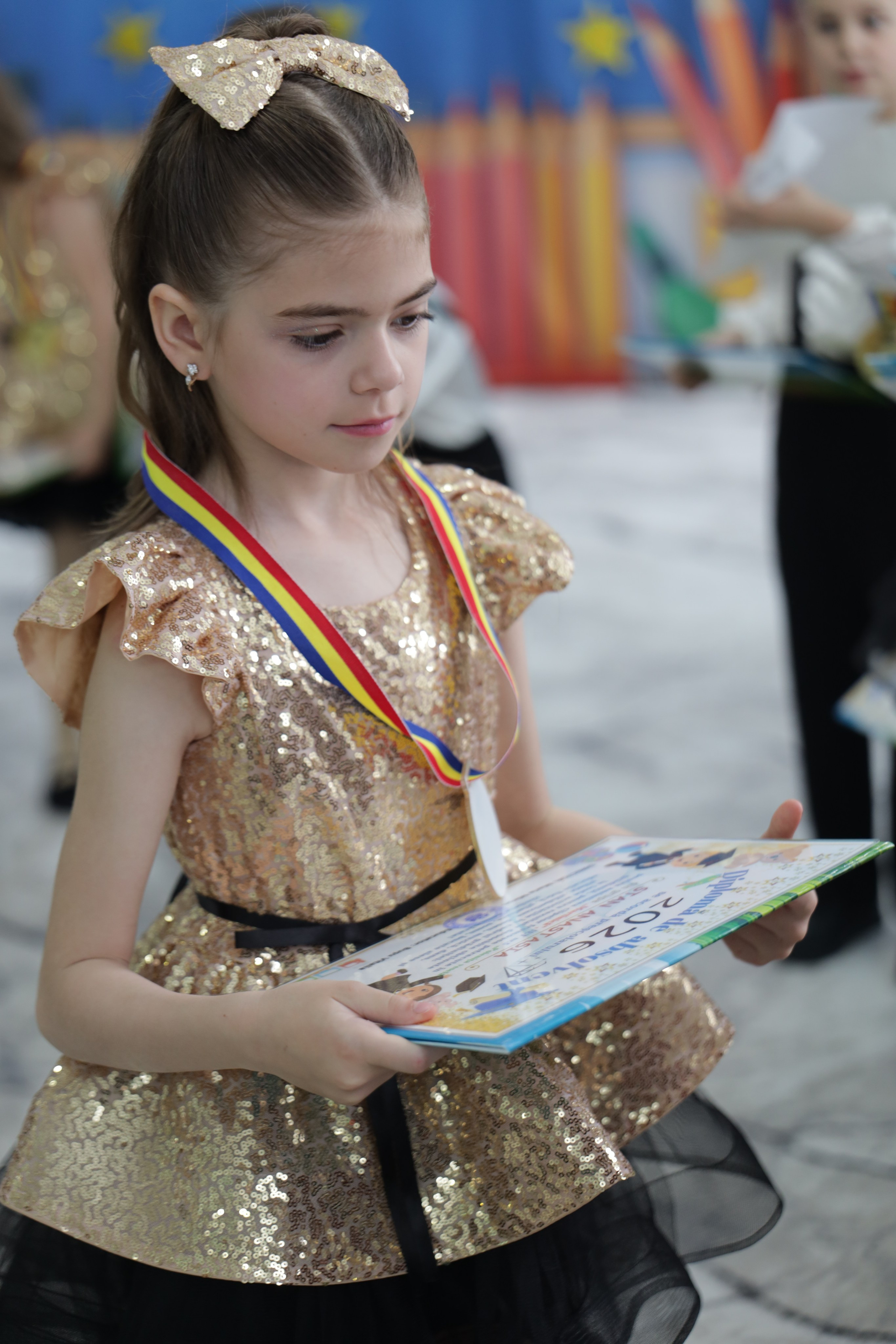 O filă de copilărie.... Alika Dia- Fotograf în Republica Moldova, Strășeni