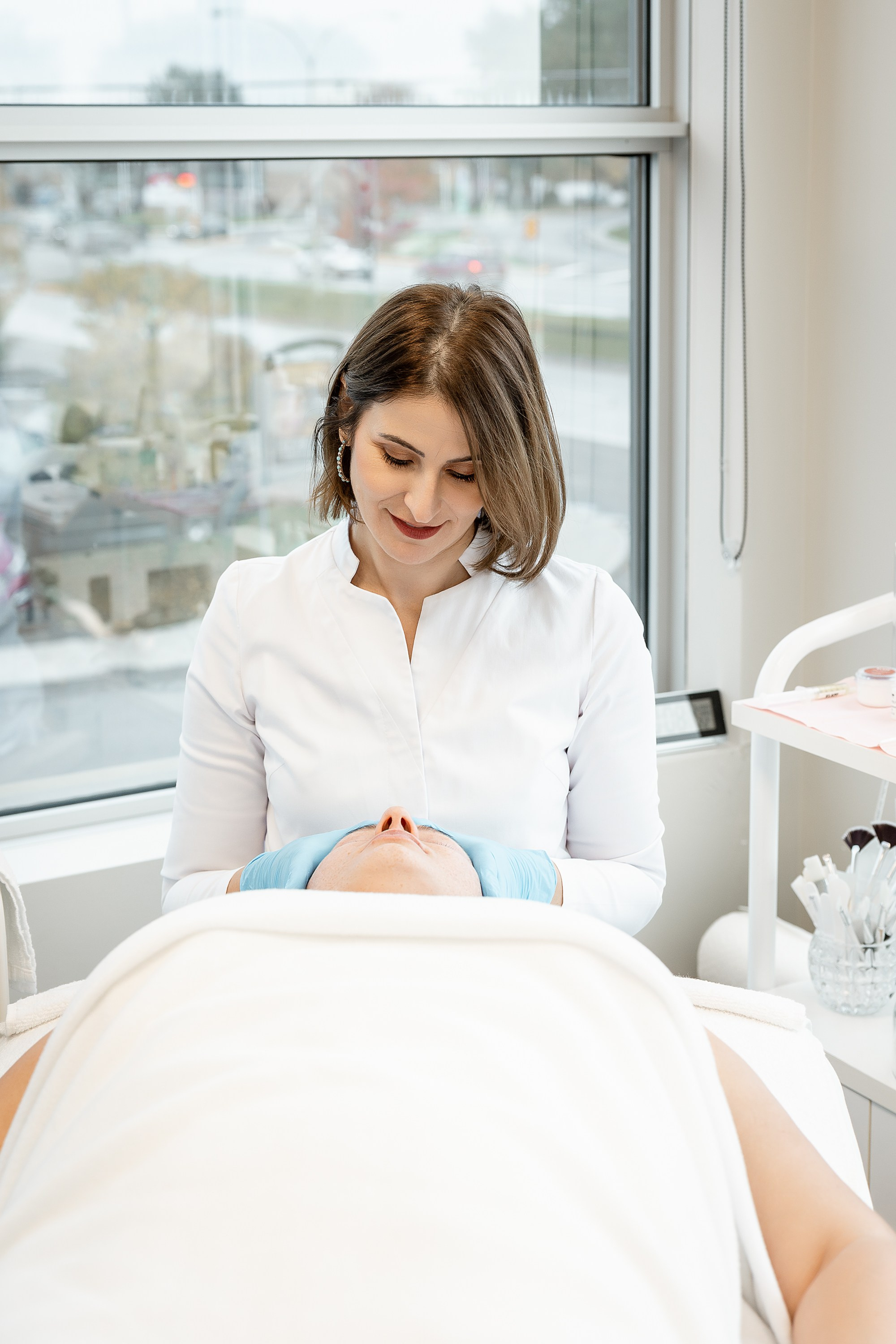 Violeta Sili, Esthéticienne/Beautician