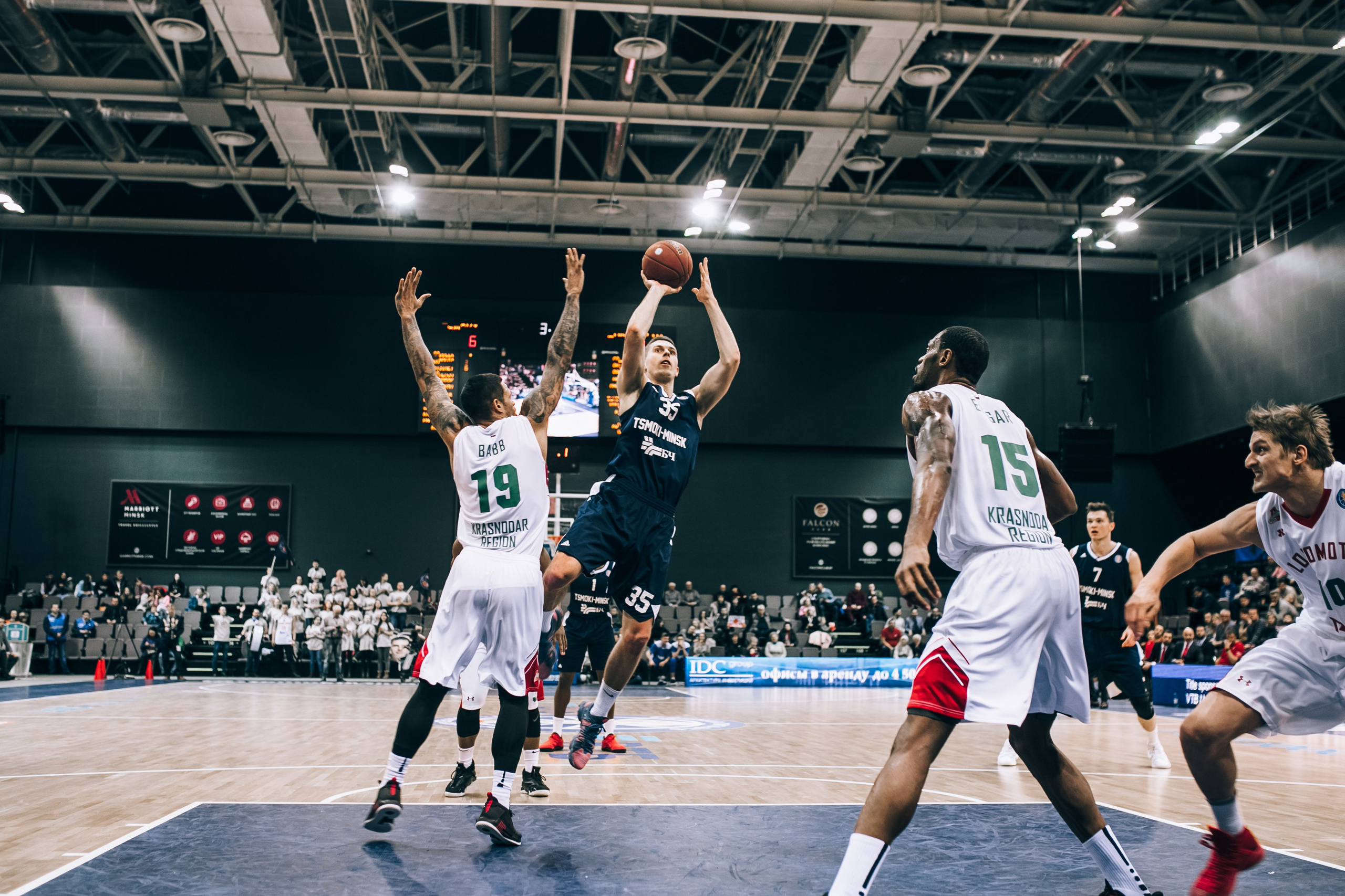 Basketball game Tsmoki-Minsk — Lokomotiv. Destination Wedding photographer Italy, France, Germany, Spain, Poland Oleg Zaicev