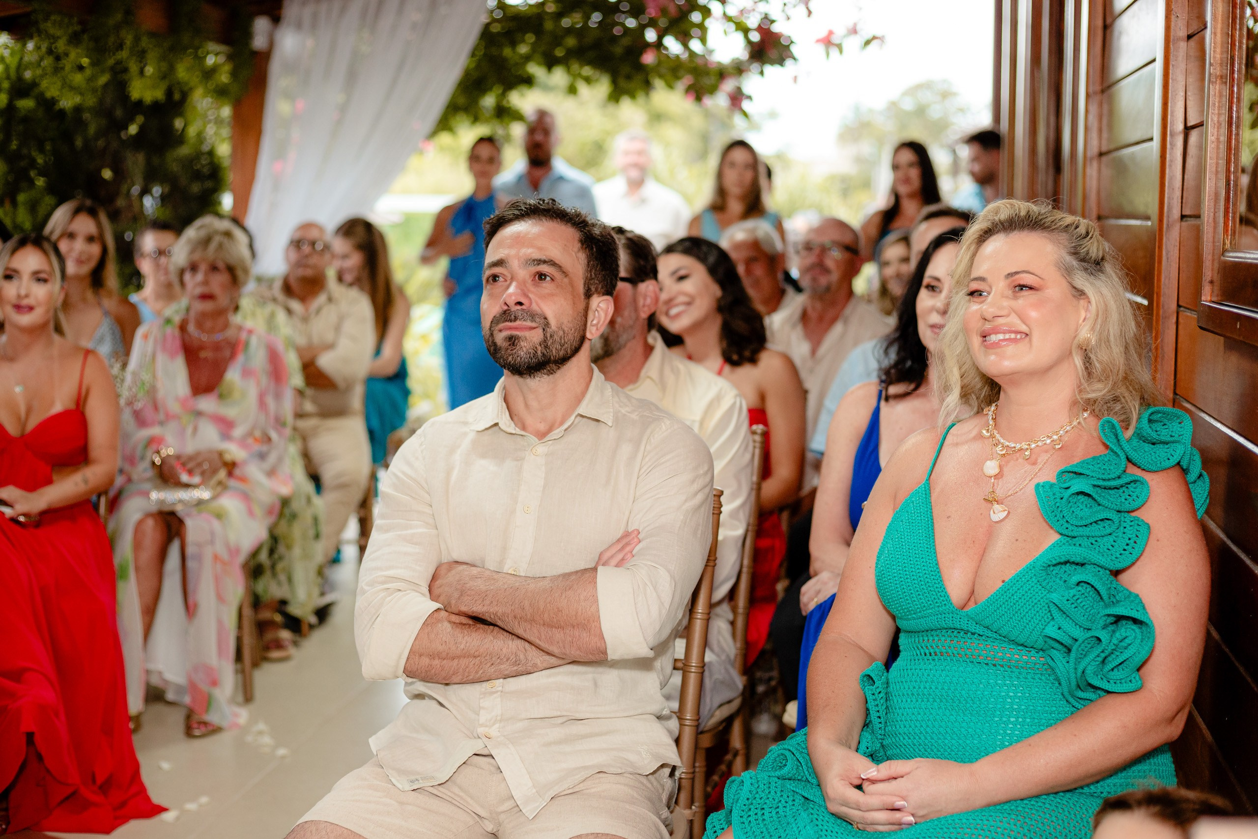 Cerimônia de casamento intimista em Bombinhas — Sarah e Eduardo