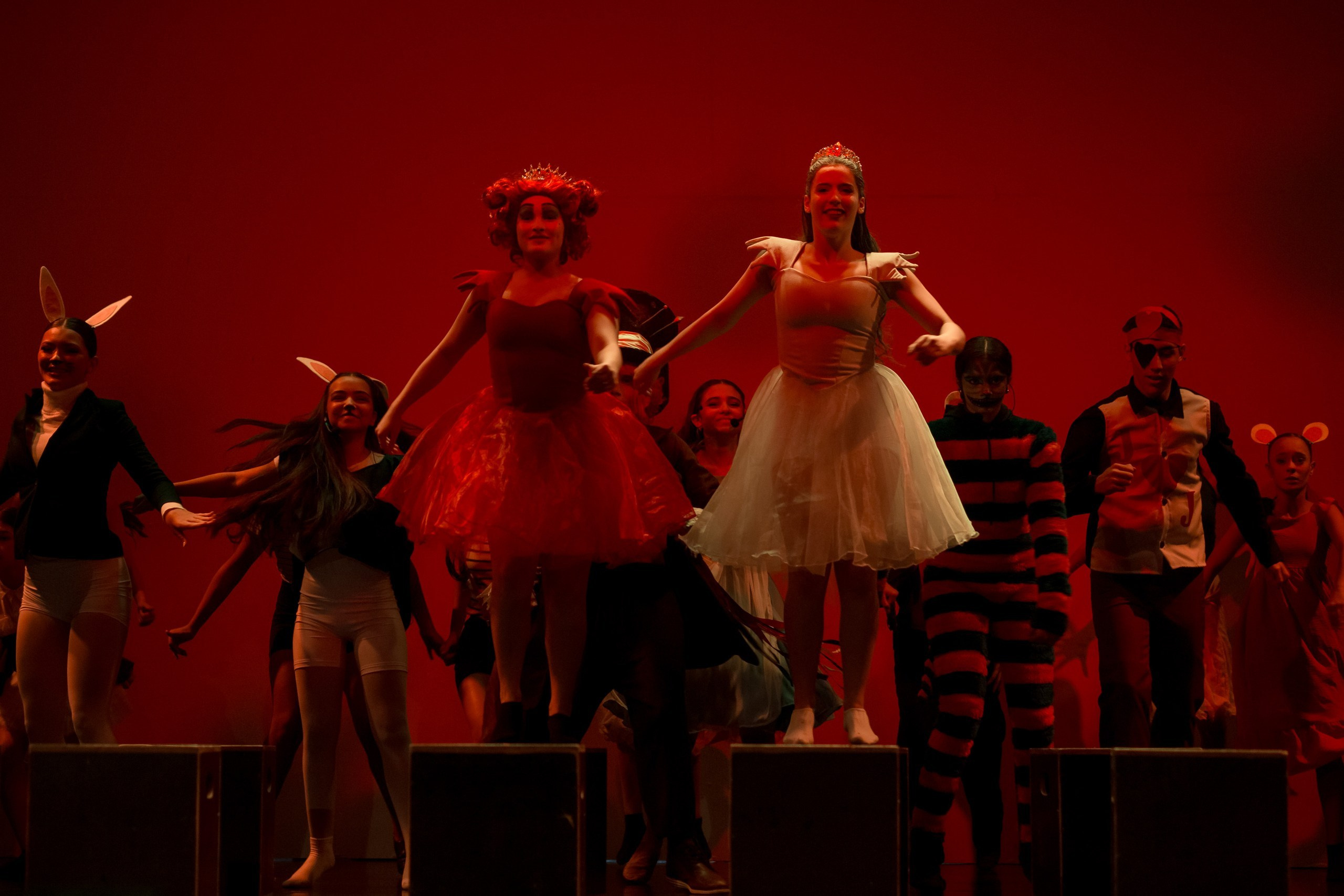 Espetáculo Teatral Alice no País das Maravilhas — Recriarte