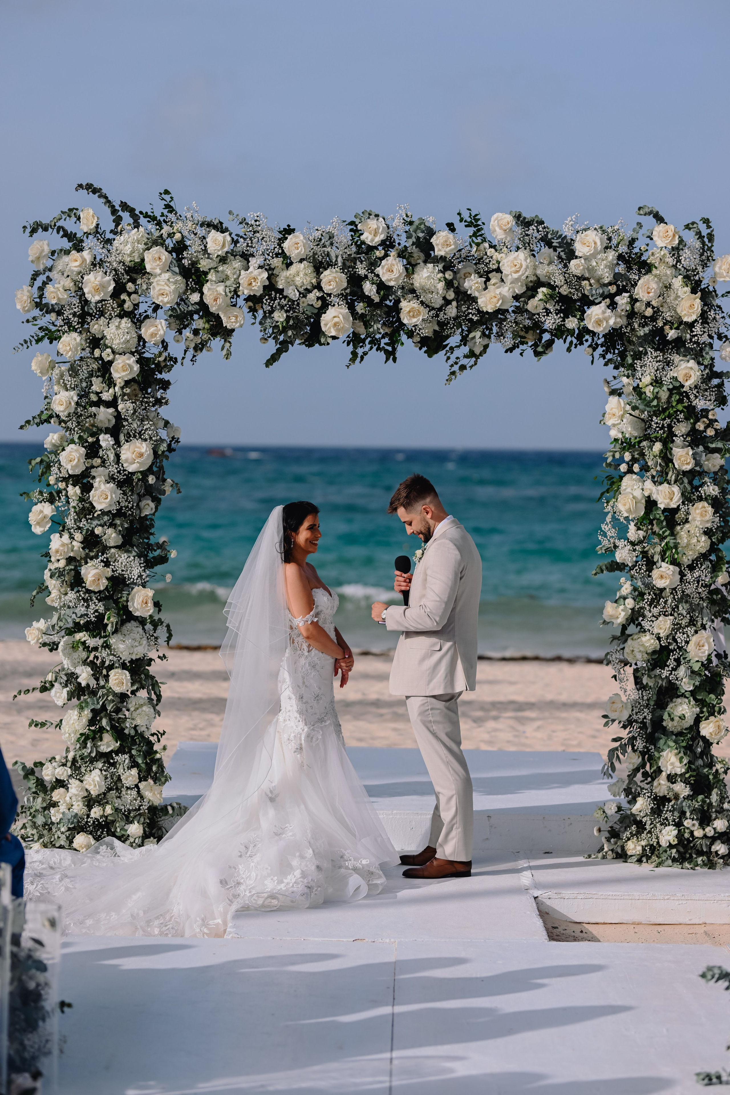 Jessica & Bartlomiej. Kukua Beach Club