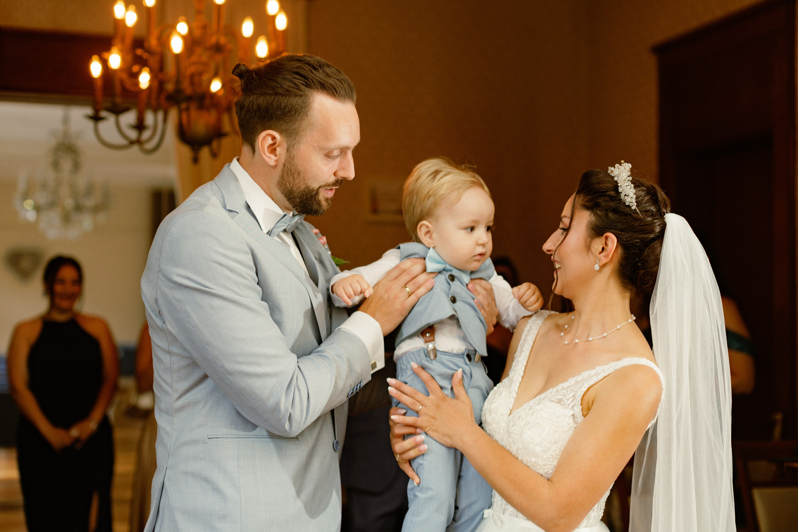 Hochzeitsfotografie in der Weißen Villa Elmshorn | Historischer Charme in Schleswig-Holstein. Hochzeitsfotograf und Hochzeitsvideograf aus Hamburg | Roka21Film