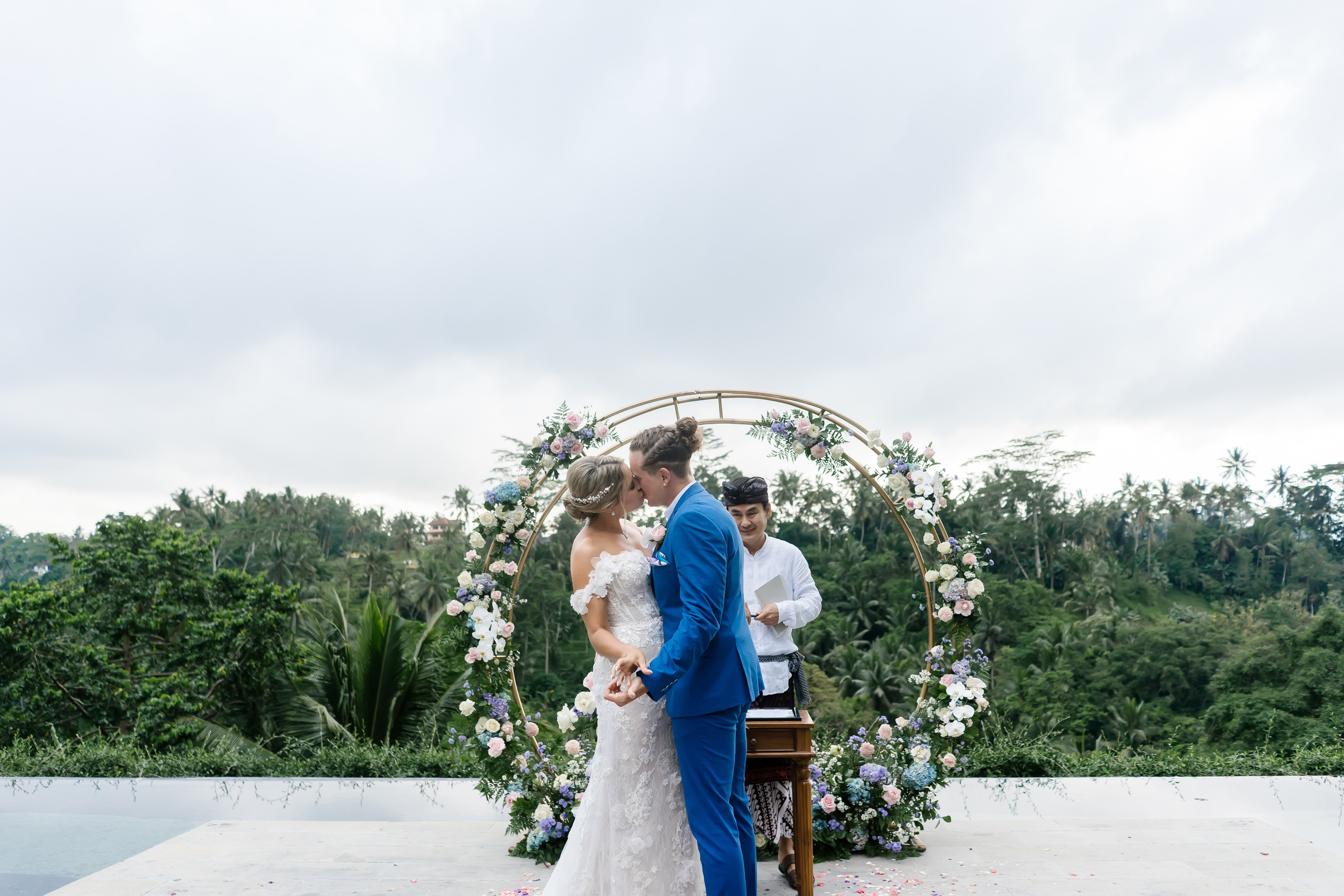 Jamie & Jordan. Female Photographer in Bali