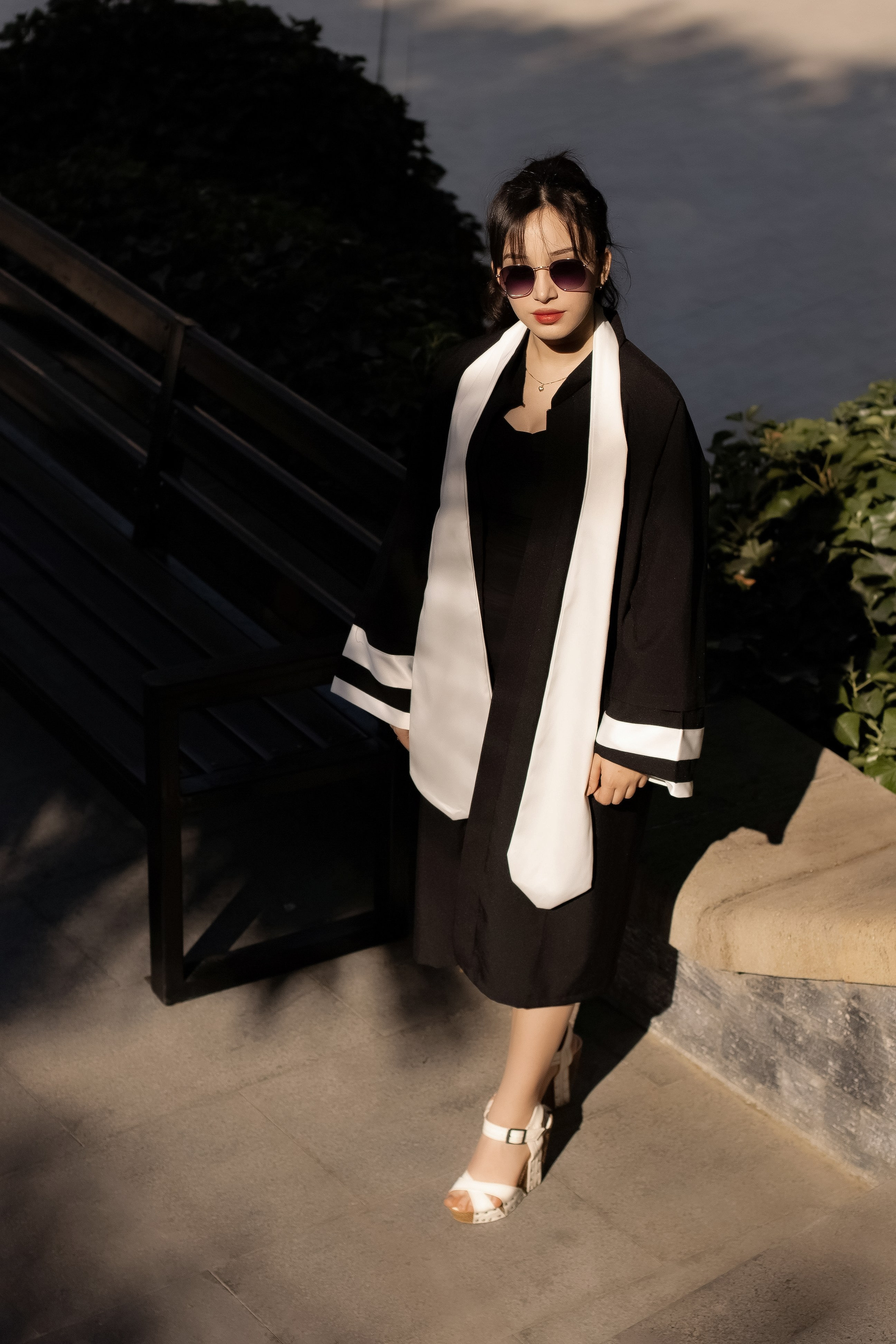 Premium mezun xalati, qara mezun geyimi, ag mezun libasi, qirmizi sarfli mezun paltari, mezun aksesuarlar, mezun papaqlari, mezun lentleri, mezun hediyyeleri, mezun fotosessiya geyimleri, mezun cekilisi ucun geyimler, mezun tedbirleri ucun aksesuarlar, mezun geyimlerinin icare ve satisi, premium mezun libaslari, mezun geyimleri online sifaris, mezun geyimleri Bakida, mezun geyimleri qiymetleri, mezun geyimleri modelleri, Mezun cekilisi, mezun fotosessiyasi, mezun cekilisi ucun geyimler, mezun mantiyasi cekilisi, mezun fotosessiya ideyalari, mezun gunu fotosessiya, mezun xatireleri, mezun papaqlari ile fotosessiya, mezun lentleri ile cekilis, ferdi mezun fotosessiyasi, qrup mezun cekilisi, mezun fotosessiya mekani, mezun ucun ideal cekilis fonlari, mezun fotosessiya aksesuarlari, mezun albomu sekilleri, mezun cekilisi poza ideyalari, universitet mezun fotosessiyasi, kollektiv mezun fotosessiyasi, mezun xalatlari ile cekilis, mezun mantiyasi fotosessiyasi, mezun geyimleri ile professional cekilis, mezun tebrik fotosessiyasi, en yeni mezun cekilis trendləri, mezun fotosessiya xidmetleri, premium mezun cekilisi, mezun cekilisi ucun dekorlar, mezun fotosessiyasi aksesuarlar, mezun gunu en gozel fotolar, mezun cekilisi fotostudiya, bakida mezun fotosessiyasi, xaricde mezun cekilisi, mezun gunune ozel cekilis,Məzun mantiyaları, eksklüziv məzun geyimləri, ağ və qara məzun libasları, məzun üçün xüsusi şarf modelləri, məzun papağı və aksesuarları, fərdi dizayn məzun geyimləri, məzun tədbiri üçün ən yaxşı seçimlər, məzun fotosessiyası üçün ideal libaslar, məzun mərasimi geyimləri, keyfiyyətli məzun mantiyası, rahat və şık məzun geyimləri, məzun üçün lent və tac modelləri, məzun simvolik medalları, icarəyə verilən məzun libasları, məzun geyimlərinin sərfəli qiymətləri, onlayn məzun geyimi sifarişi, məzun paltarı mağazası, dəbli məzun geyimləri, premium məzun mantiyalarının satışı, universitet məzunları üçün mantiyalar, kollektiv məzun geyimləri, məktəb məzunları üçün geyimlər, diplom mərasimi üçün geyimlər, fərqli rəngdə məzun libasları, ən yeni məzun geyimləri, rahat və premium məzun geyimi seçimləri, Bakıda məzun geyimi mağazası, məzun üçün ən yaxşı libaslar