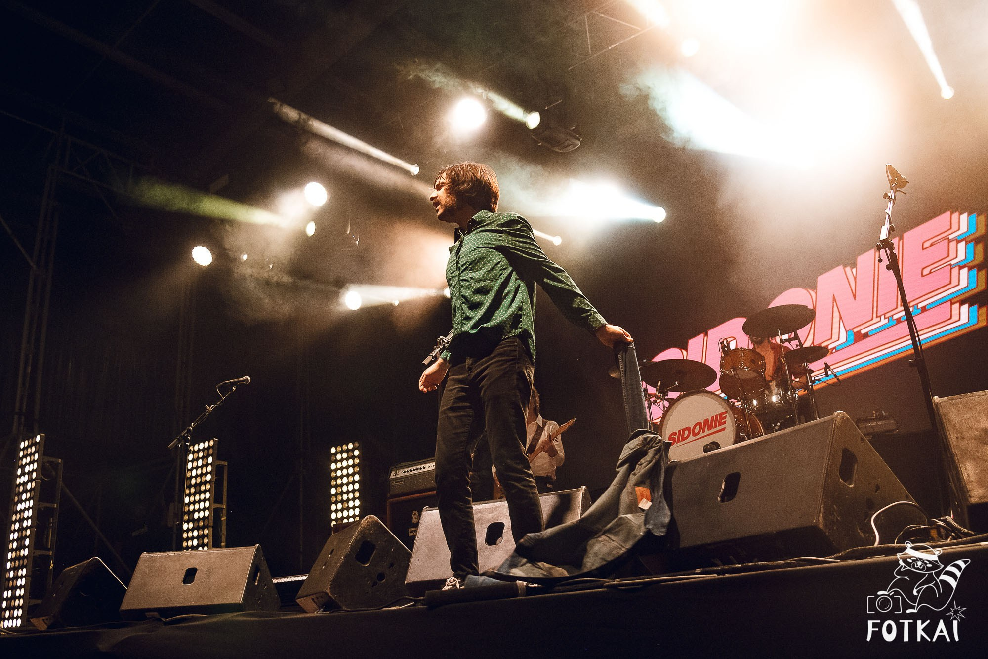 Sidonie en Torrevieja 2025 – Fotos del concierto y reportaje completo | FOTKAI