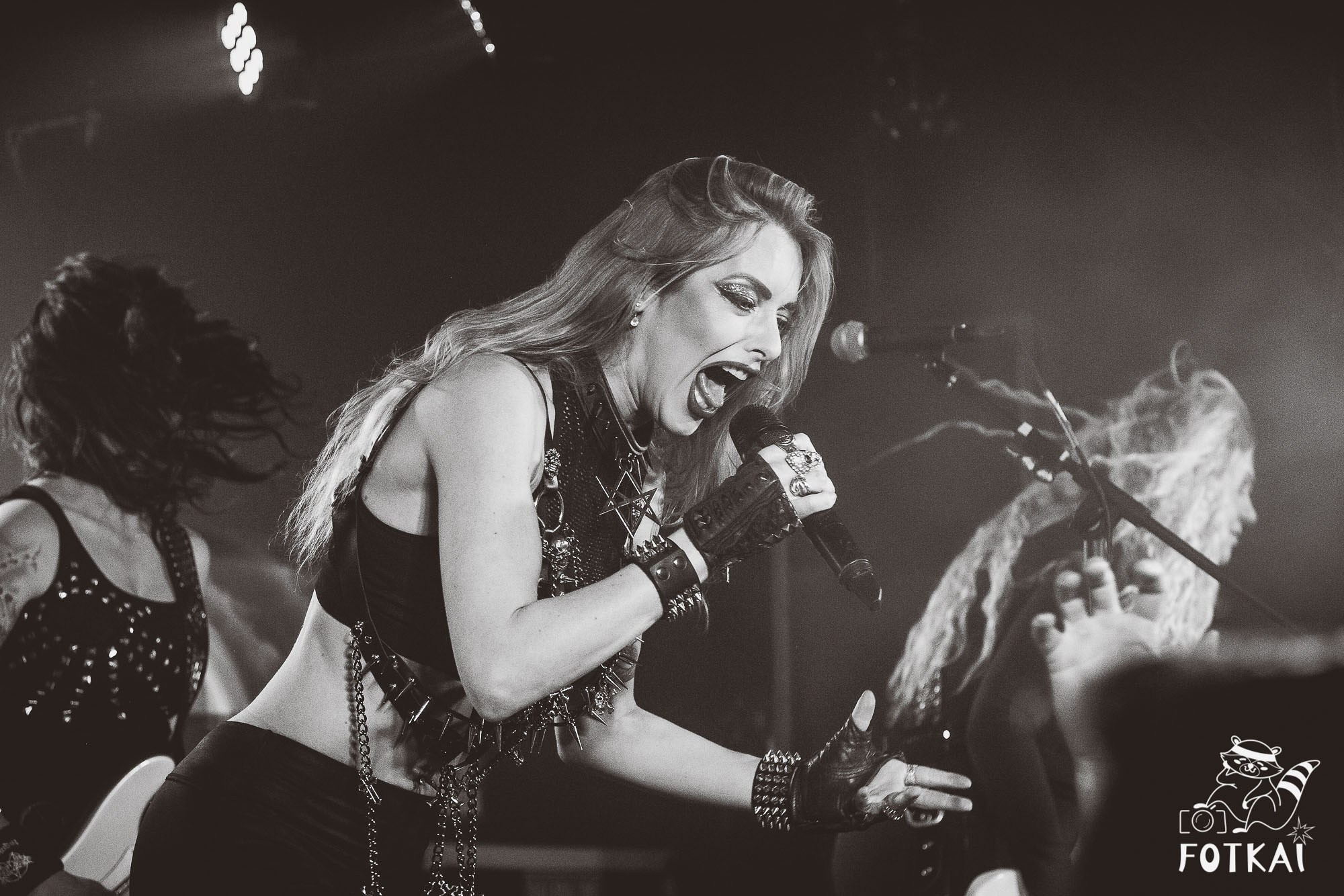 Burning Witches — Reportaje fotográfico en Murcia 2026 | Fotografía de conciertos España | FOTKAI