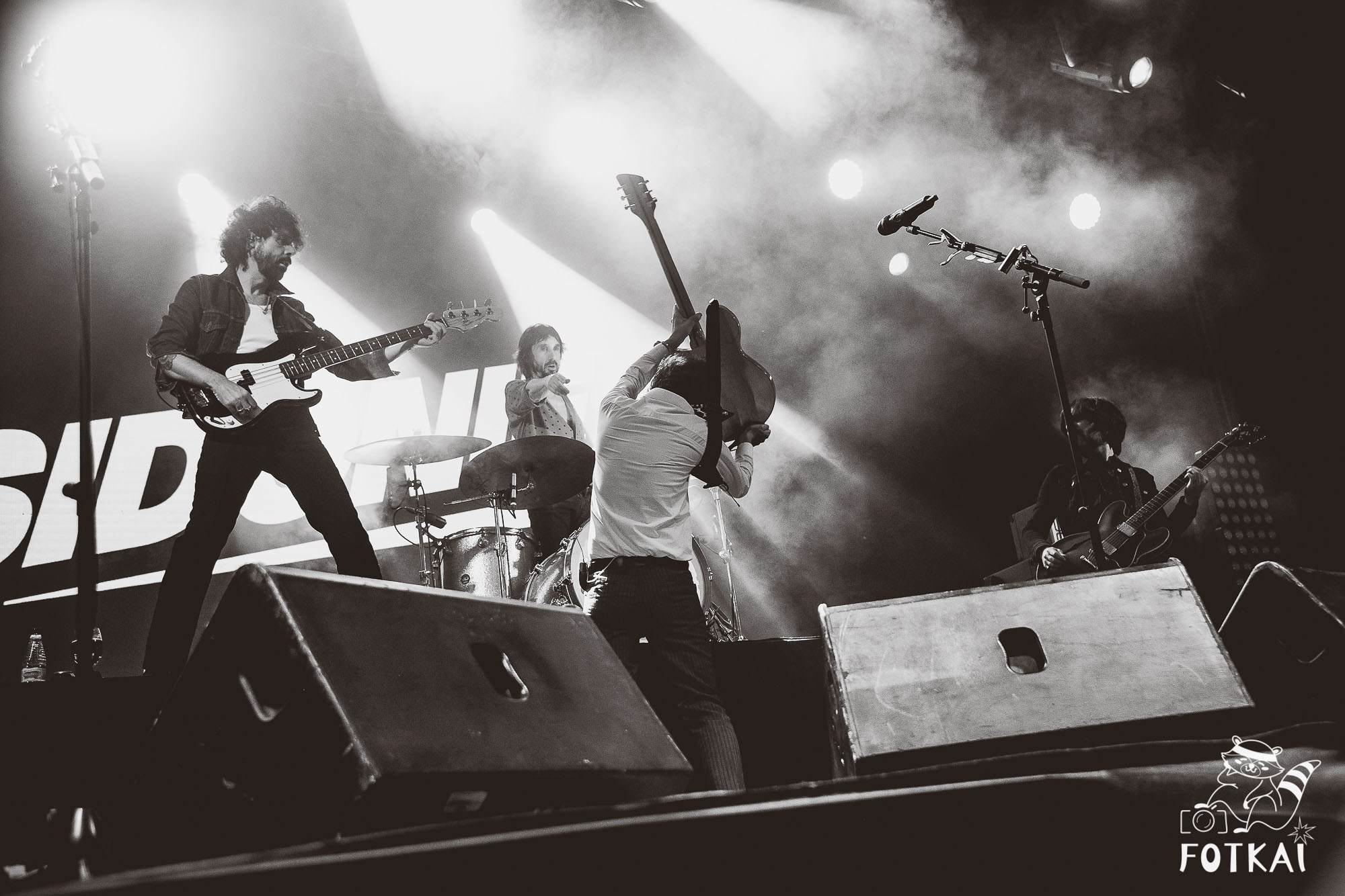 Sidonie en Torrevieja 2025 – Fotos del concierto y reportaje completo | FOTKAI