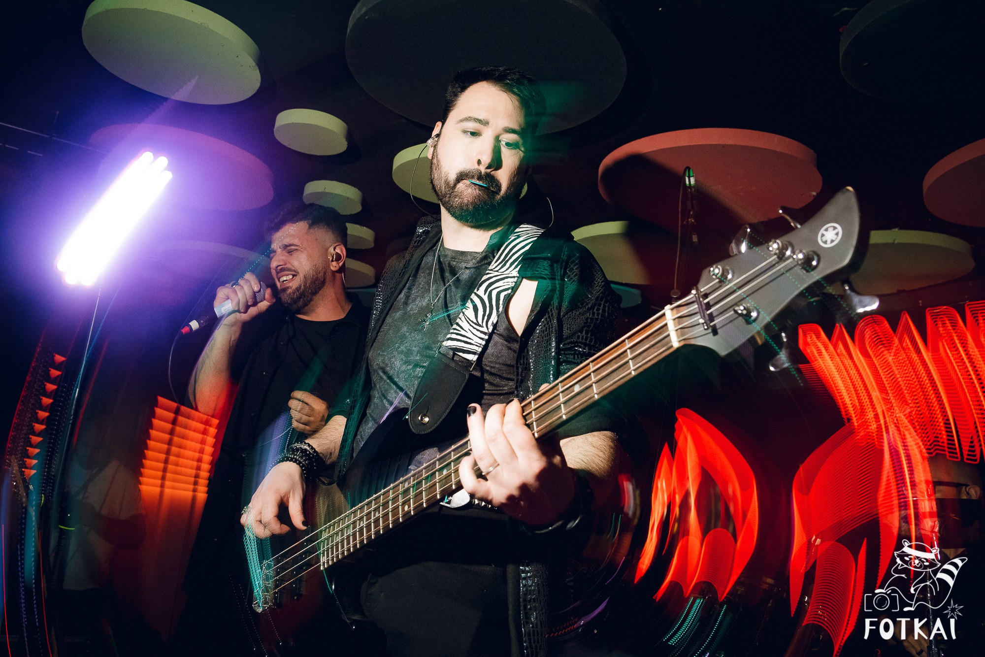 Концерт Delyrio в Confetti Playa Alicante — живое выступление группы, февраль 2026 | FOTKAI