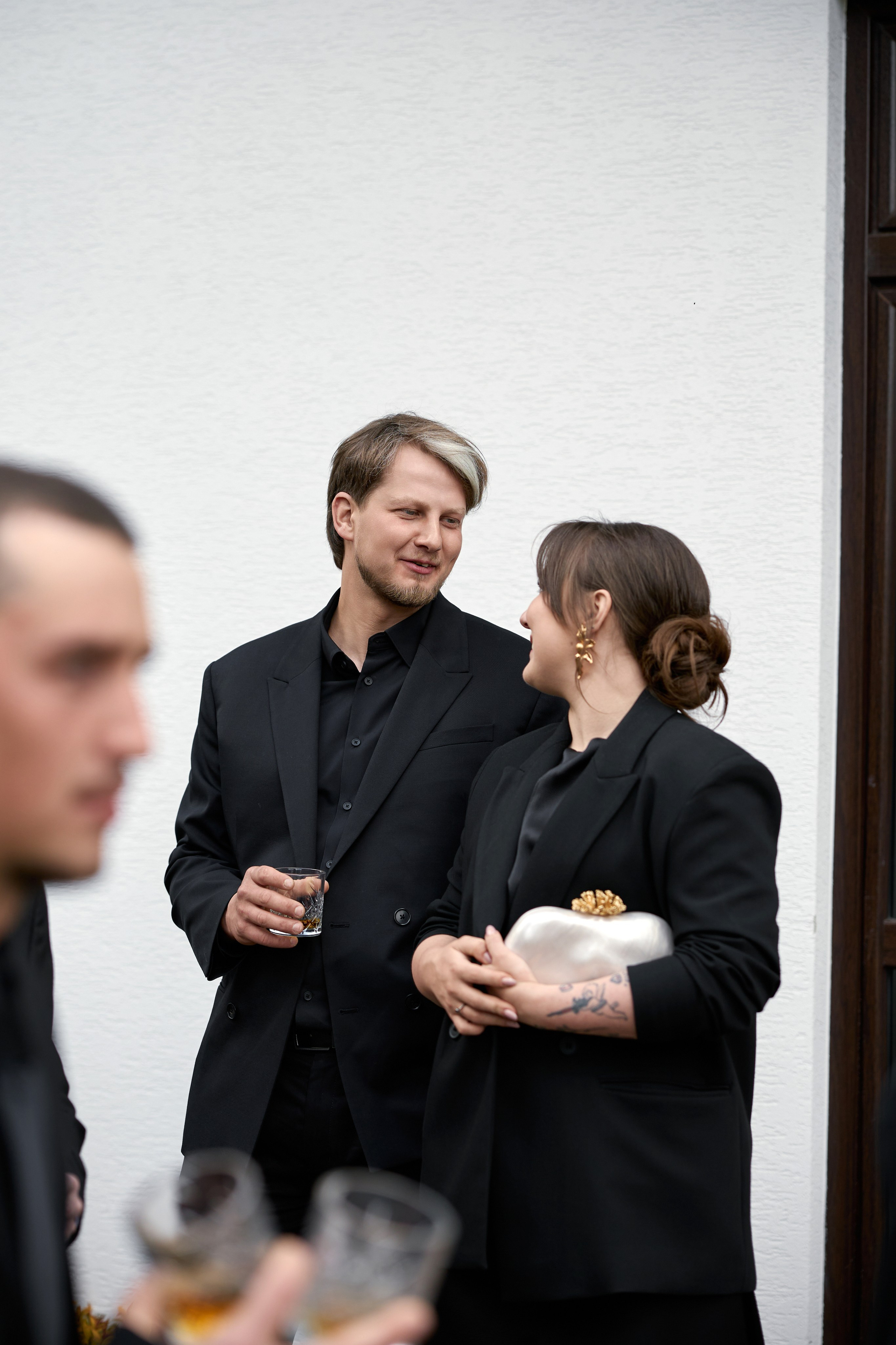 Natalia & Roman. Dworek przy lesie. Fotograf ślubny i rodzinny w Krakowie Yana Klymova