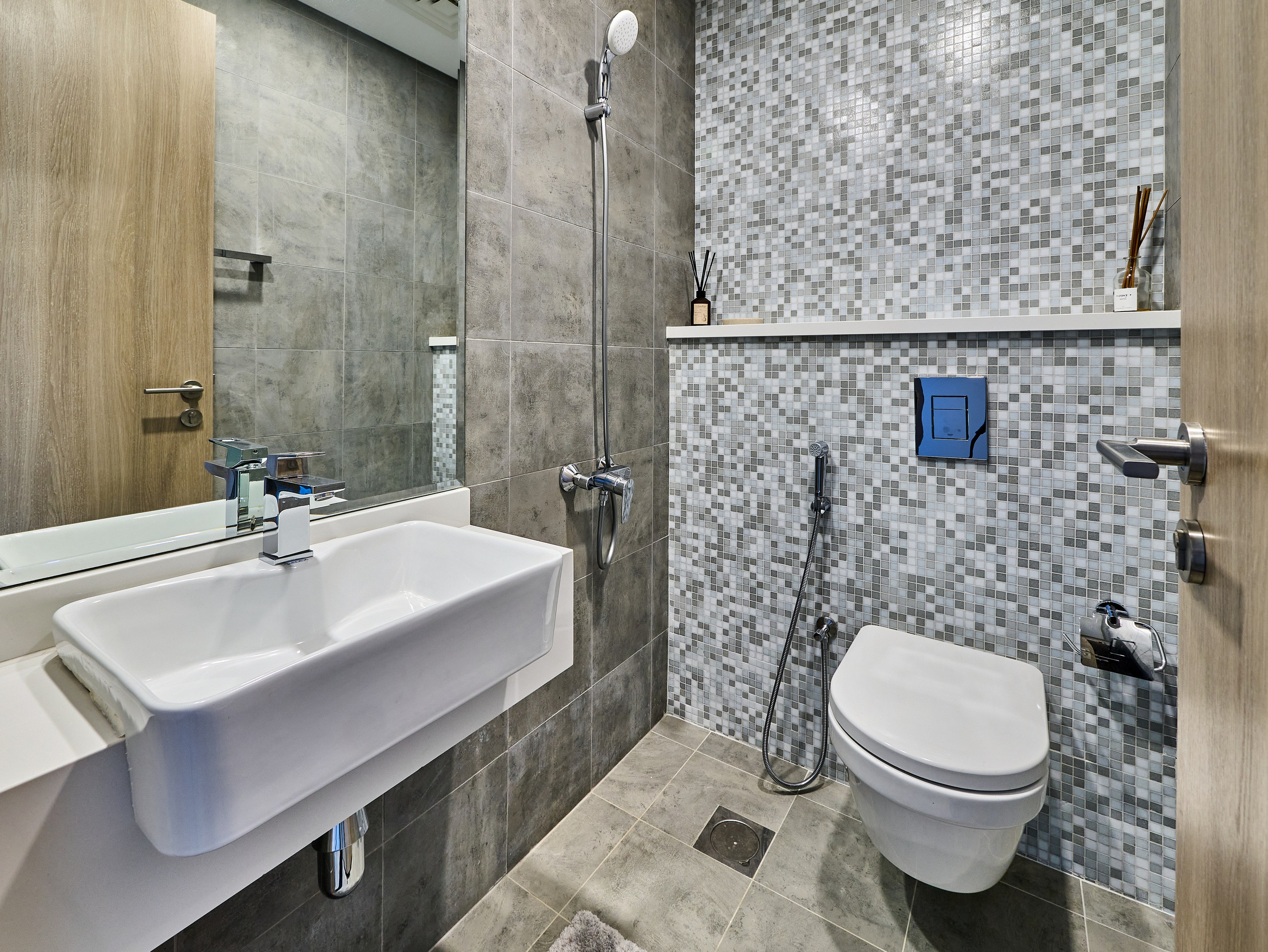 Dubai Marina Apartment — Real Estate Photography. Hotel Photographer in Dubai — Interiors & Commercial by Oleg Novikov