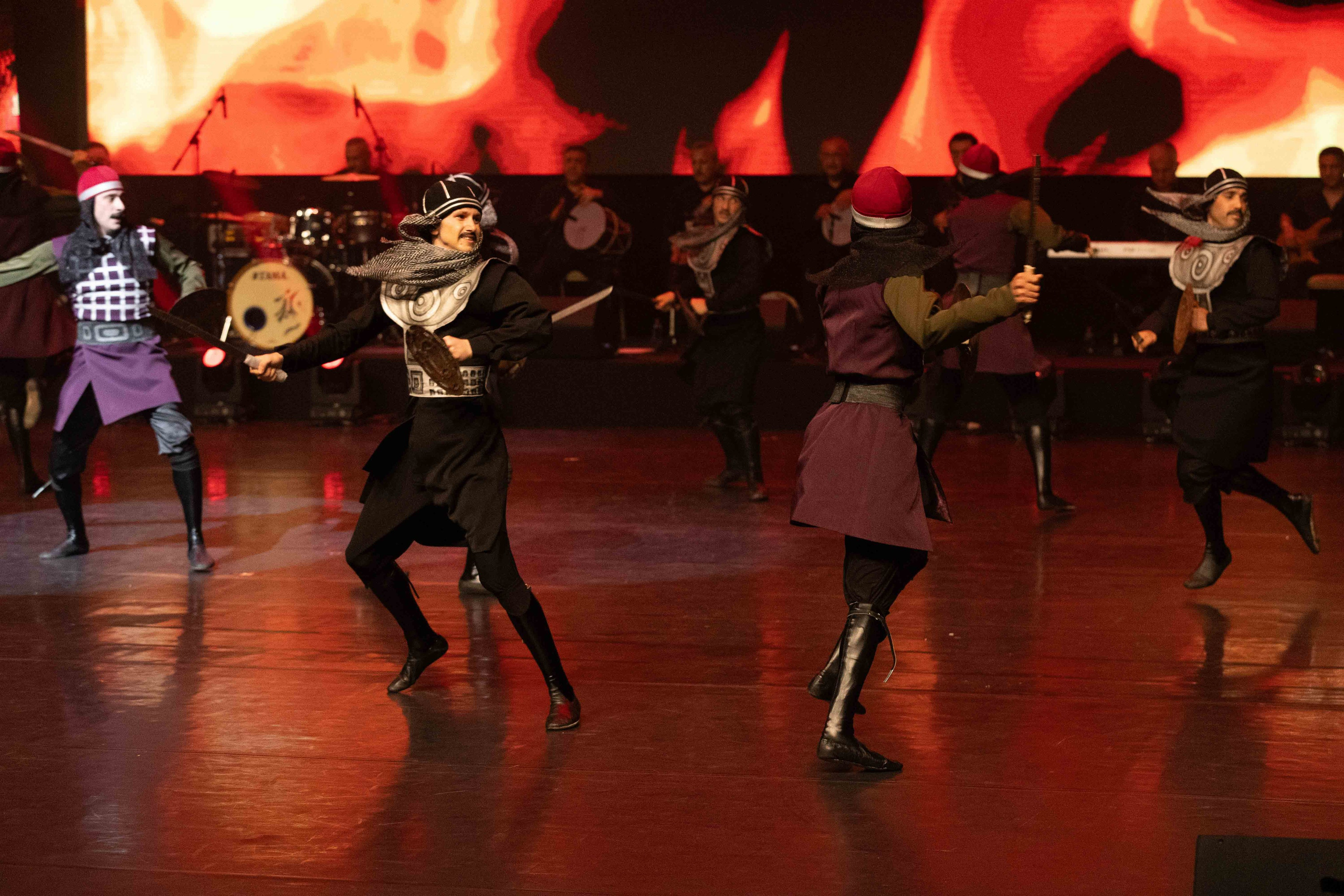 STATE DANCE ENSEMBLE. Wedding&Event photographer Ismail Rzayev in Baku
