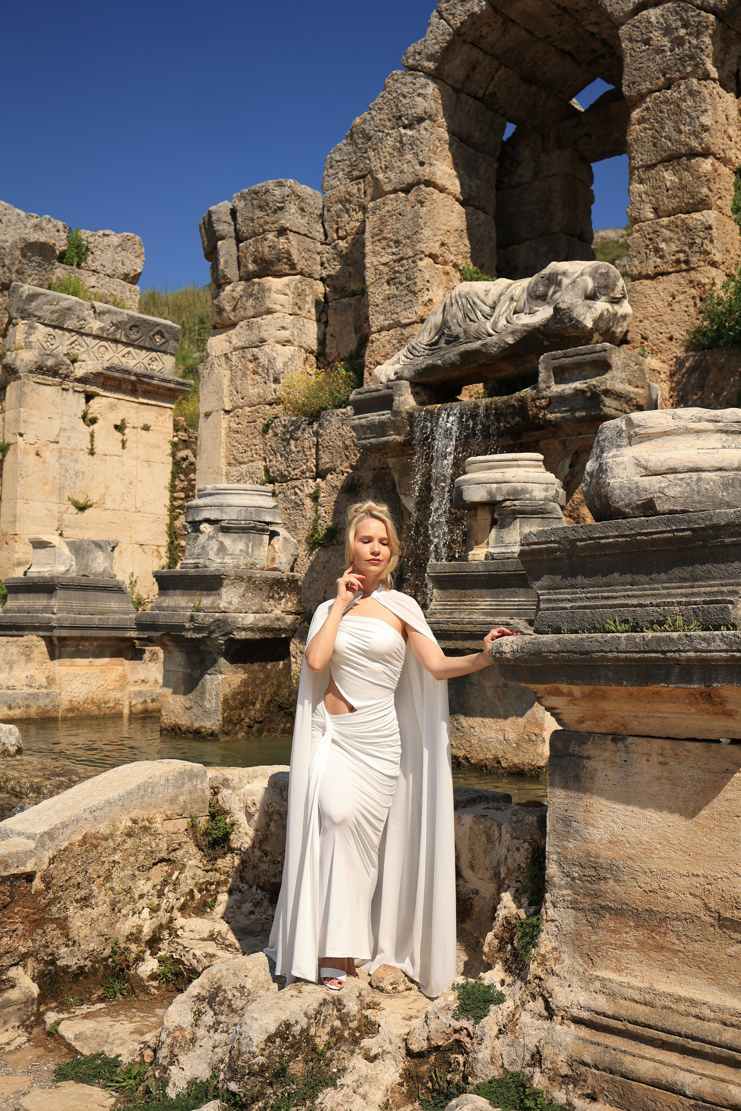 Фотосессия в Анталии в античном городе Перге