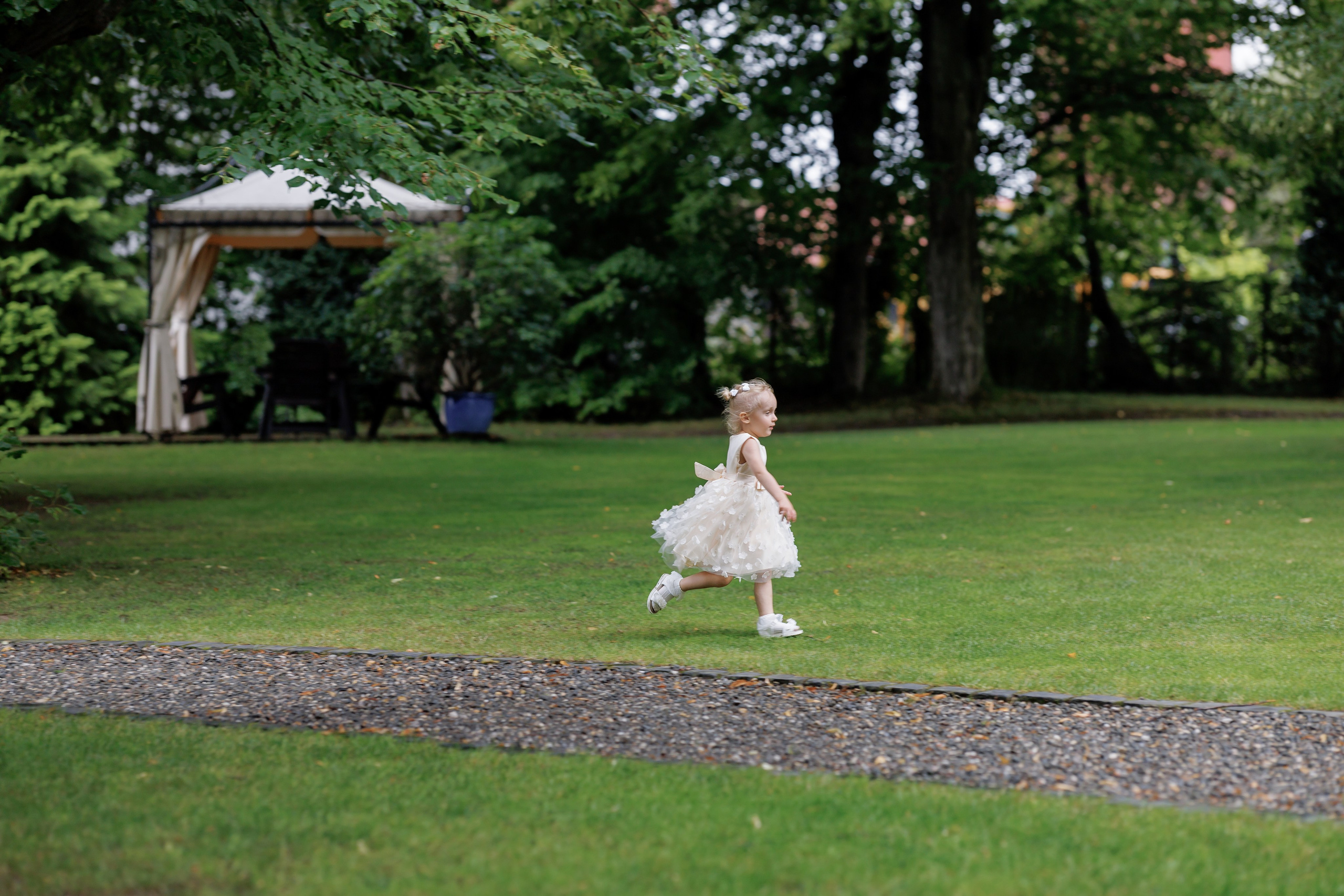 Kamila & Jorg. Dwor Sireakow. 26.07.2025. Fotograf ślubny i rodzinny w Krakowie Yana Klymova