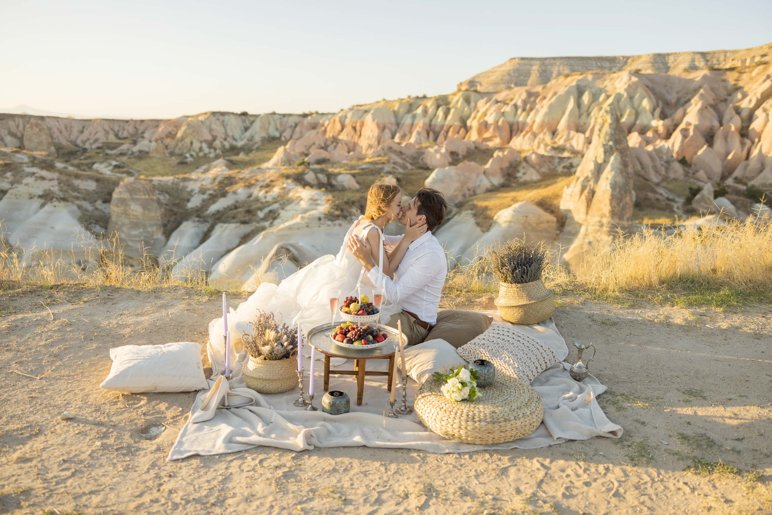 Wedding photo shoot in cappadocia. Julia Ganch I Fashion Wedding Photography I Cappadocia Turkey