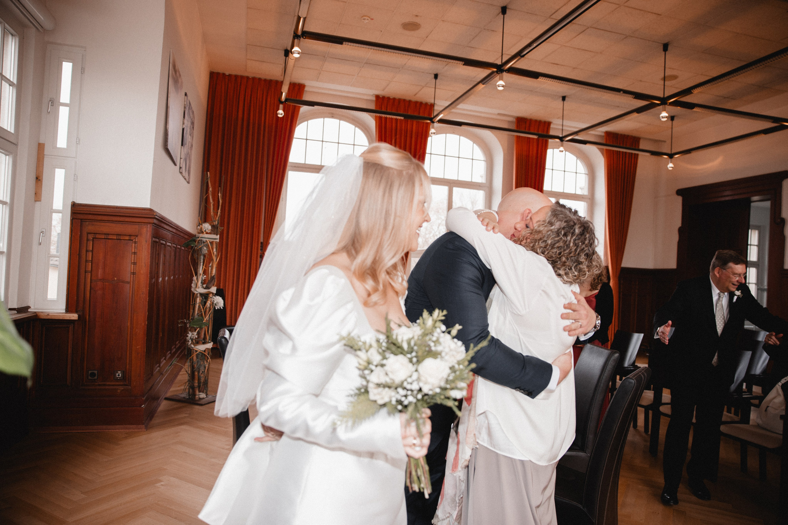 Louisa & Niklas | Schlosshotel Hugenpoet. Photographer in Bochum Dolia Halyna
