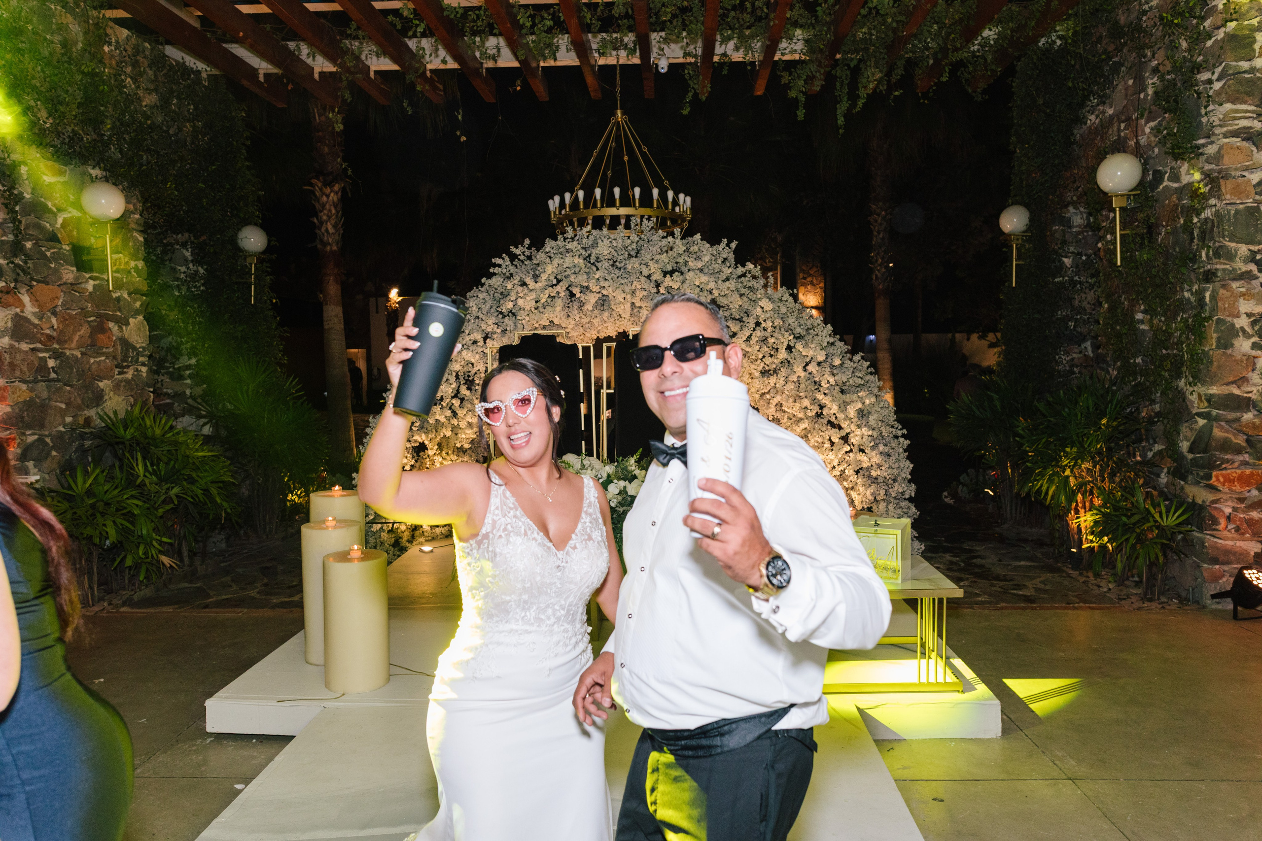 Alejandra y Salvador. Principal