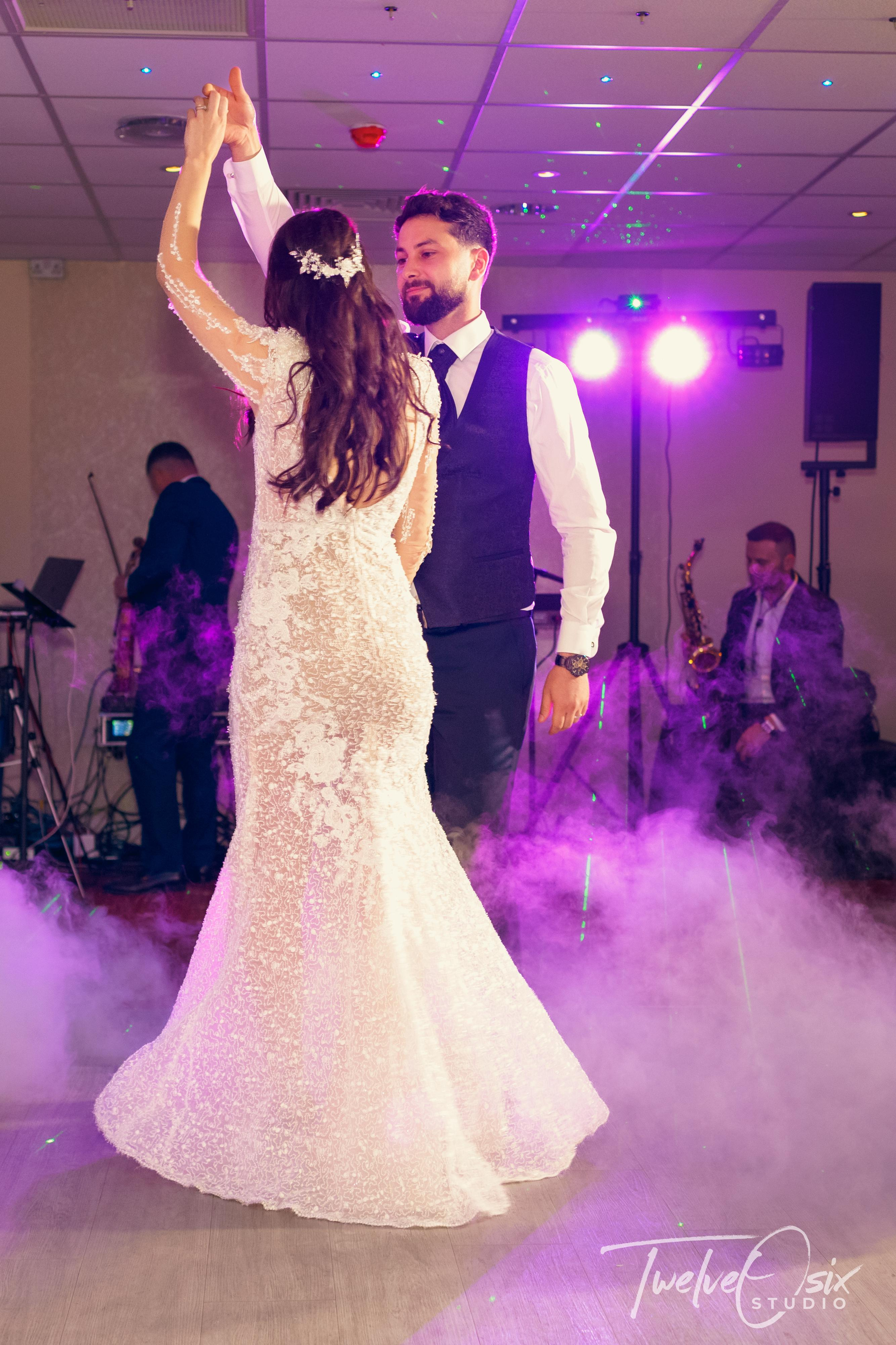 Weddings/Engagements