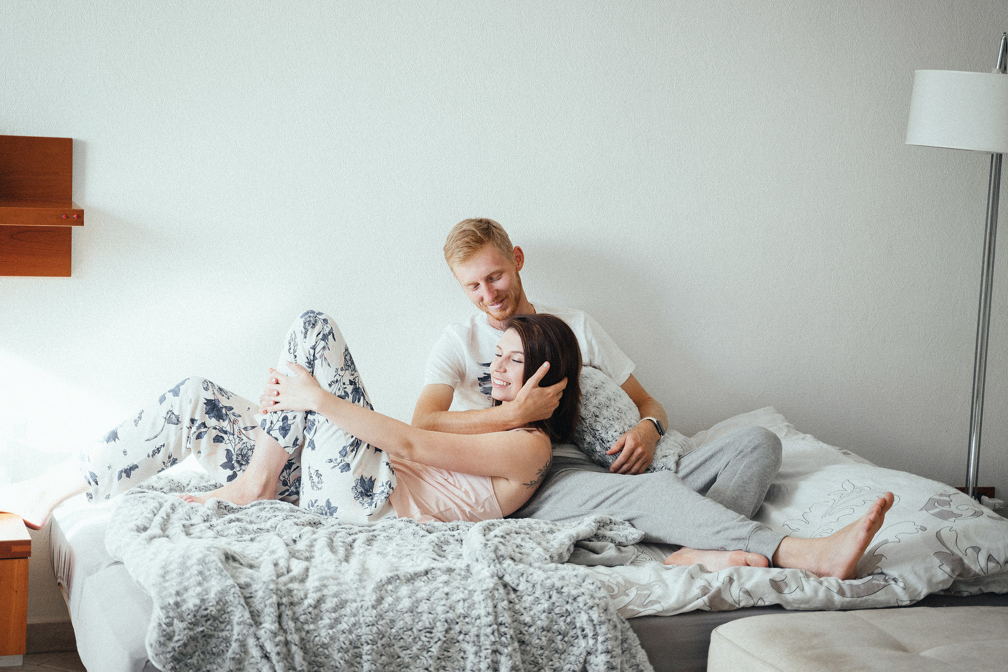 Домашняя фотосессия в постели. Свадебный и семейный фотограф Алексей Попов. Штутгарт, Германия