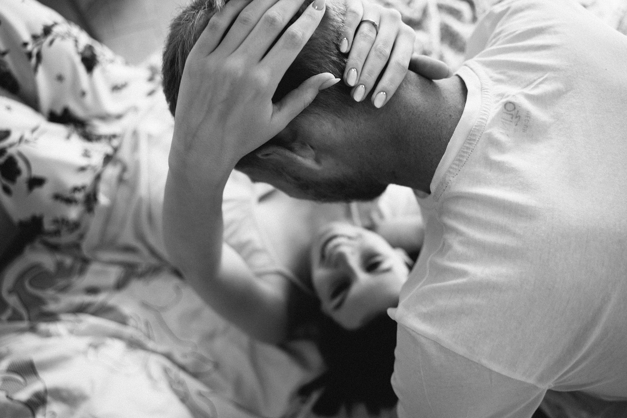 Домашняя фотосессия в постели. Свадебный и семейный фотограф Алексей Попов. Штутгарт, Германия