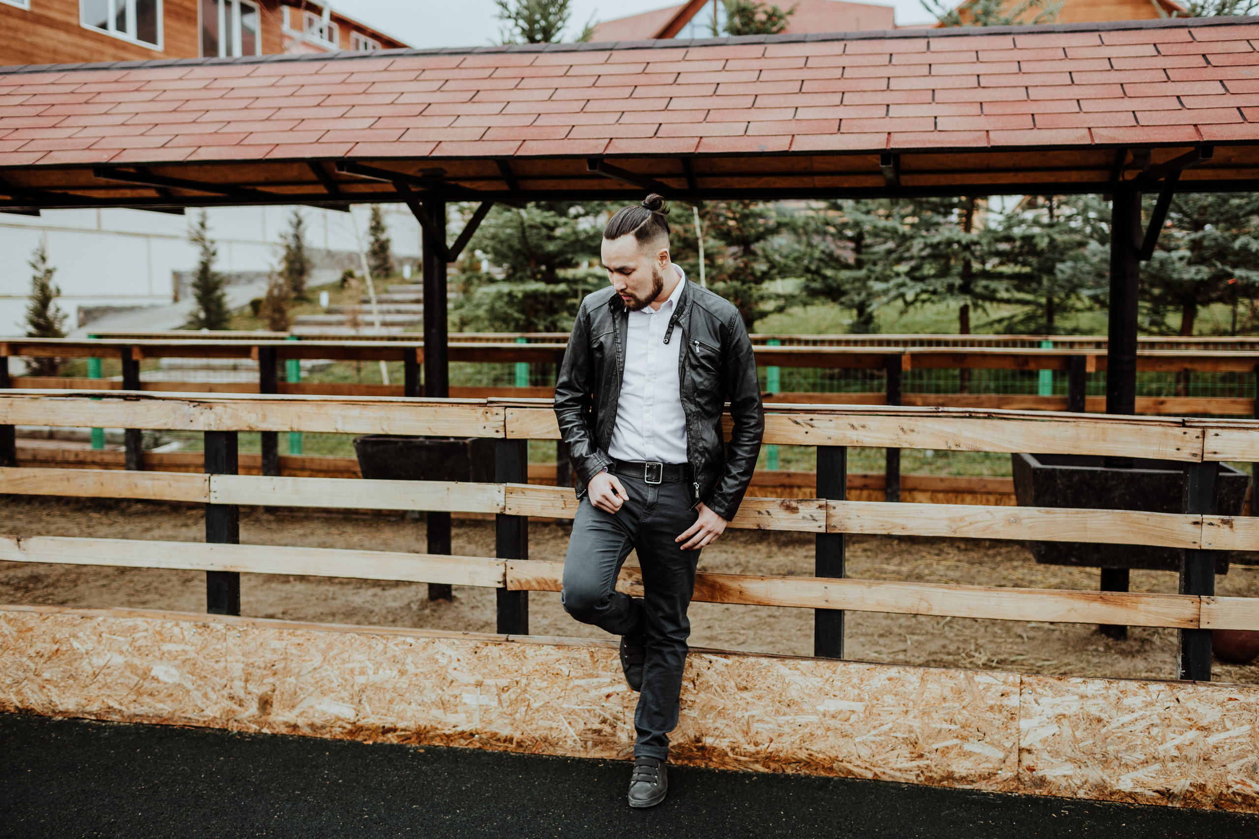 Индивидуальная фотосессия мужчины в Бишкеке. Фотограф в Бишкеке Оксана Шувалова