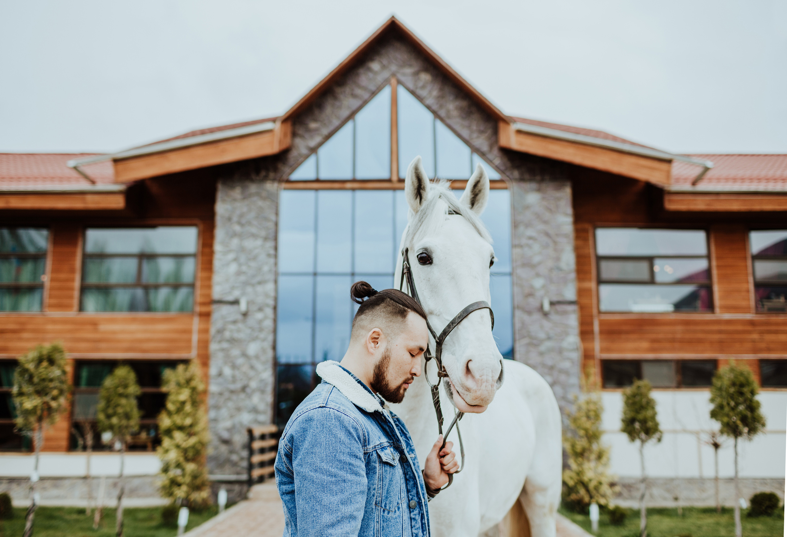 Индивидуальная фотосессия мужчины в Бишкеке. Фотограф в Бишкеке Оксана Шувалова