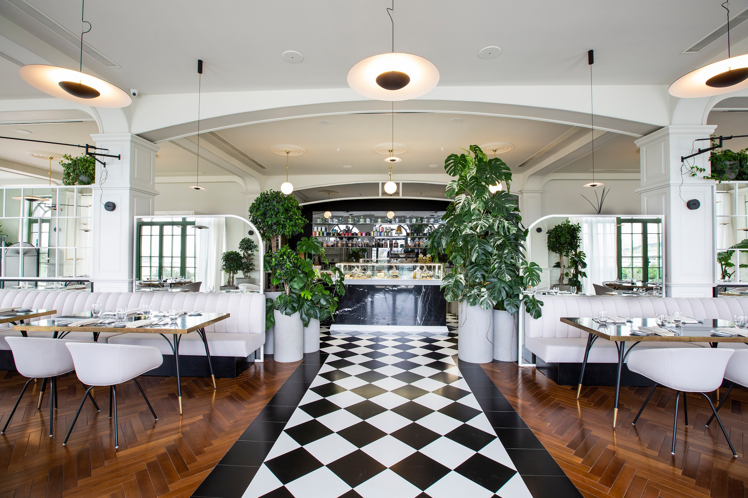 L’Avenue restaurant. Elmar Mustafazadeh Photography