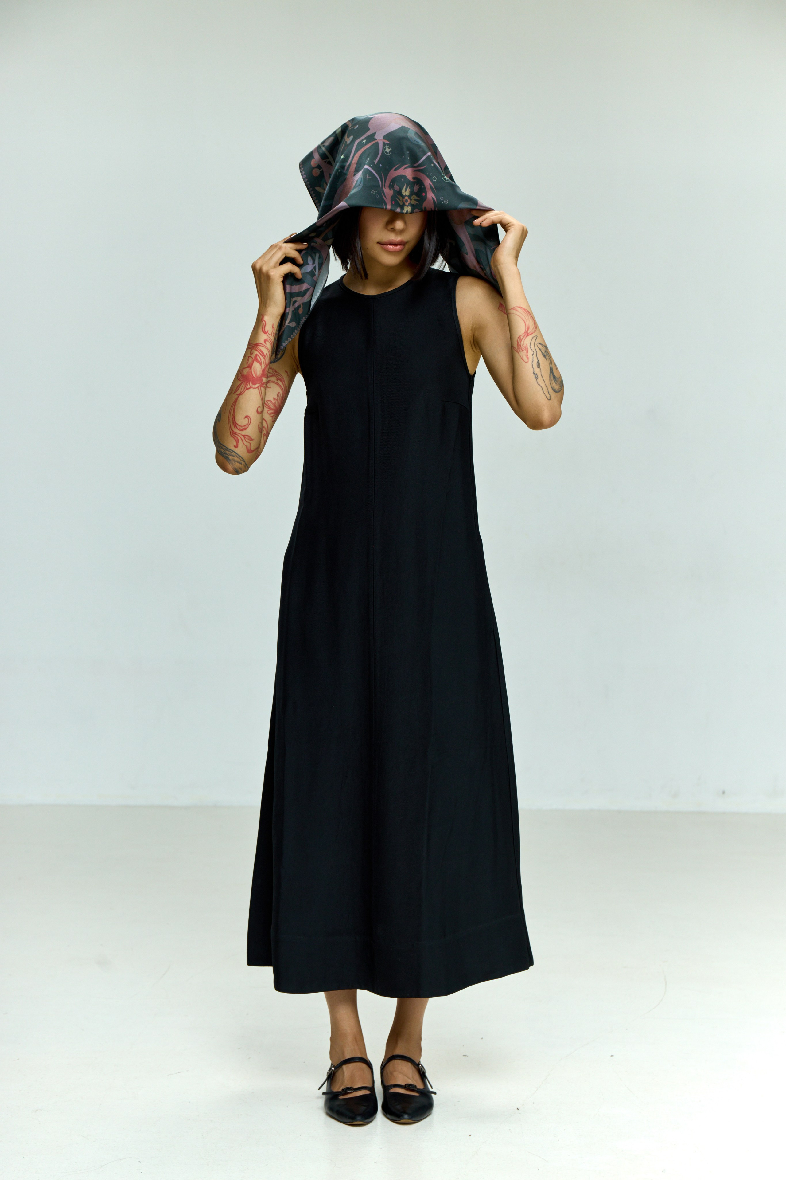 ПЛАТОК ОТ ИРИНА И ОЛЬГА ЕРТАХАНОВЫ. Фотостудия рекламной, коммерческой съемки в Улан-Удэ