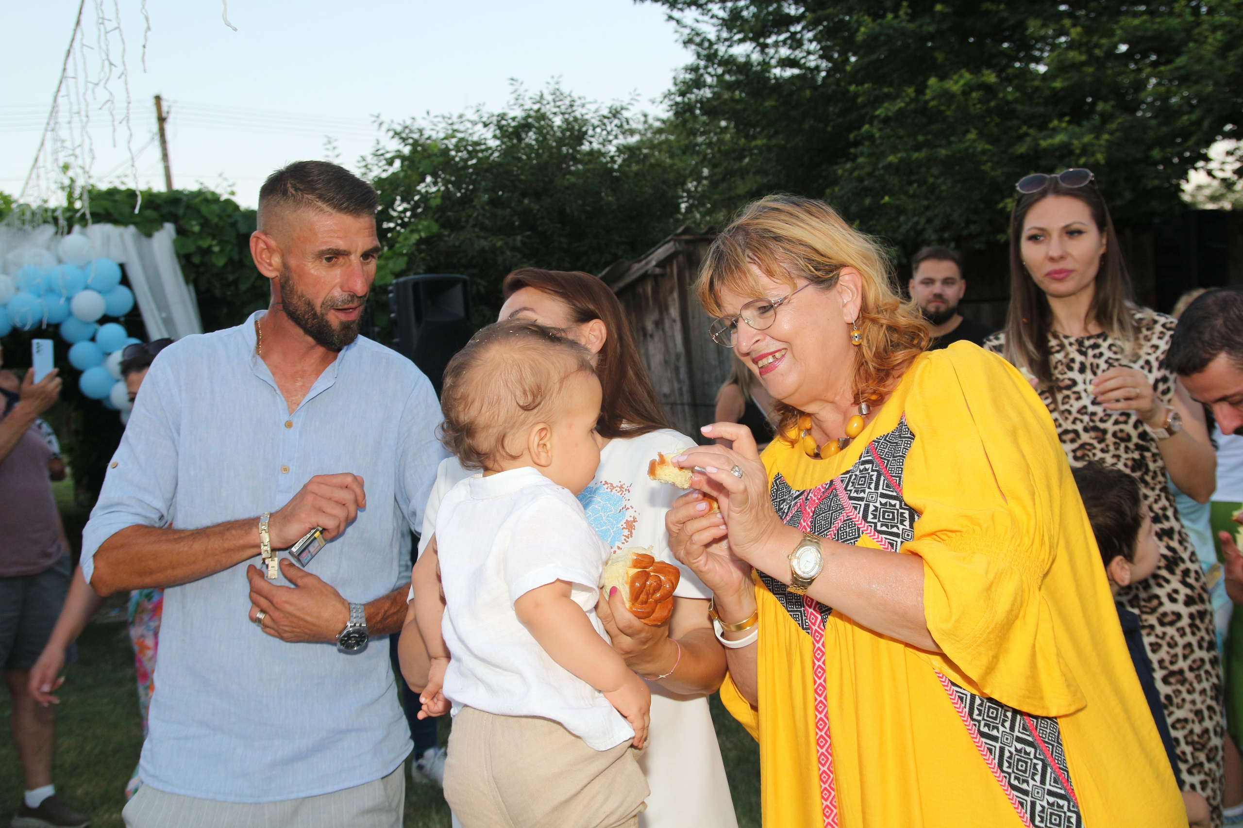 BYZO MEDIA. PETRU BYZO - family and children photographer in ROMANIA