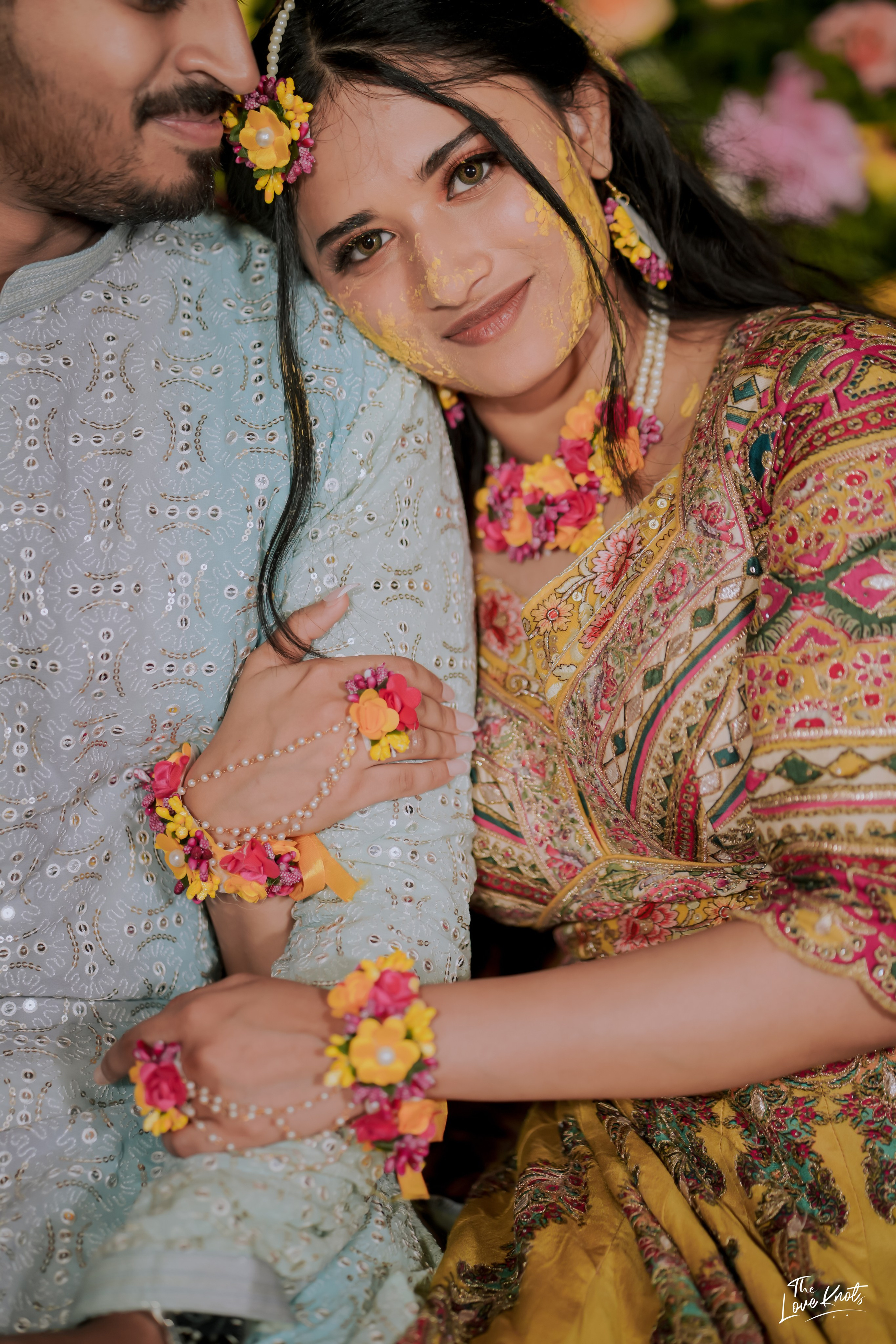 SHAHANA. Theloveknots