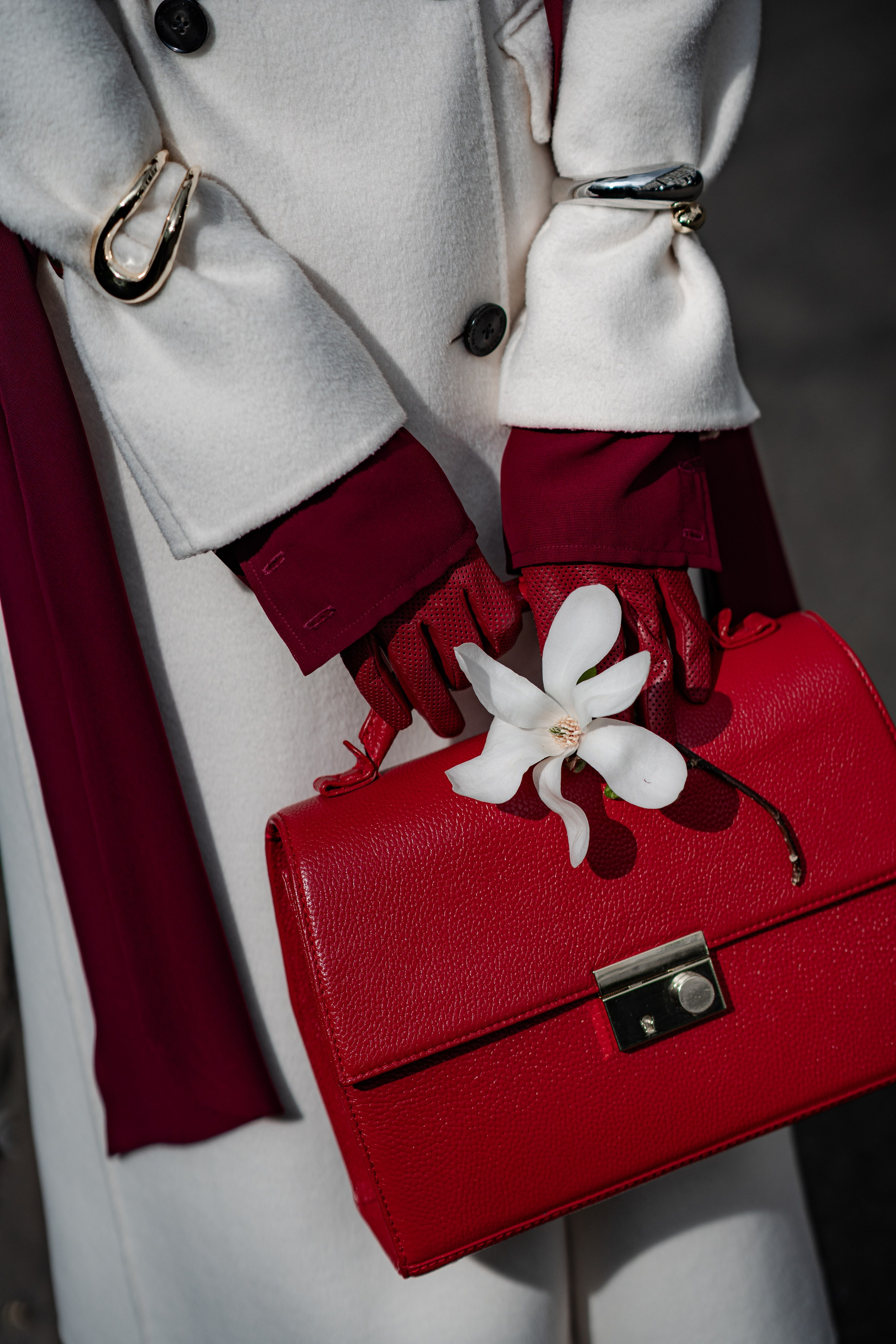 Magnolia in Chelsea with Myroslava. Tonya Kyrylenko photographer in London