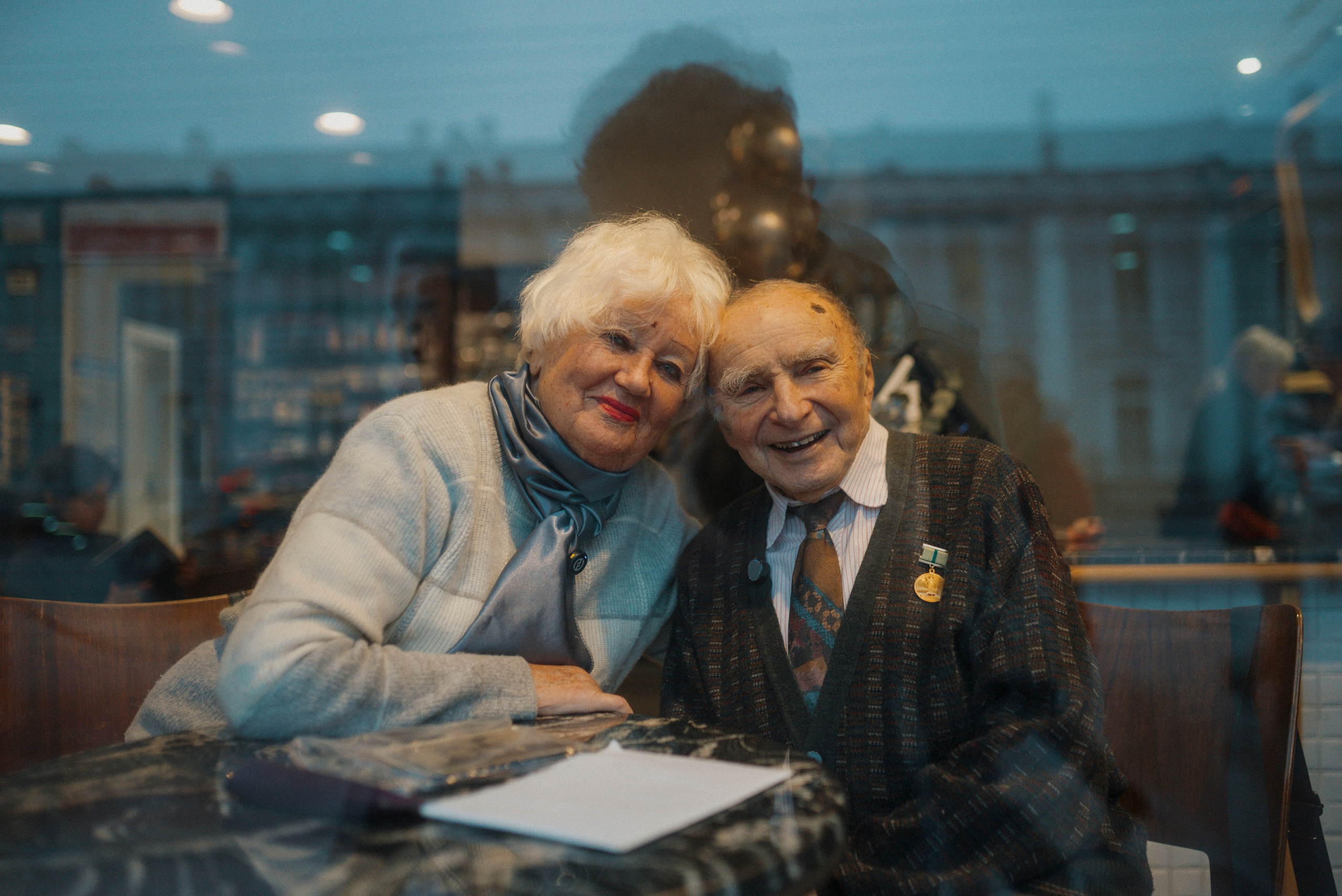 2025. Стрит-фотография, полная абсурда, идиотизма и красоты