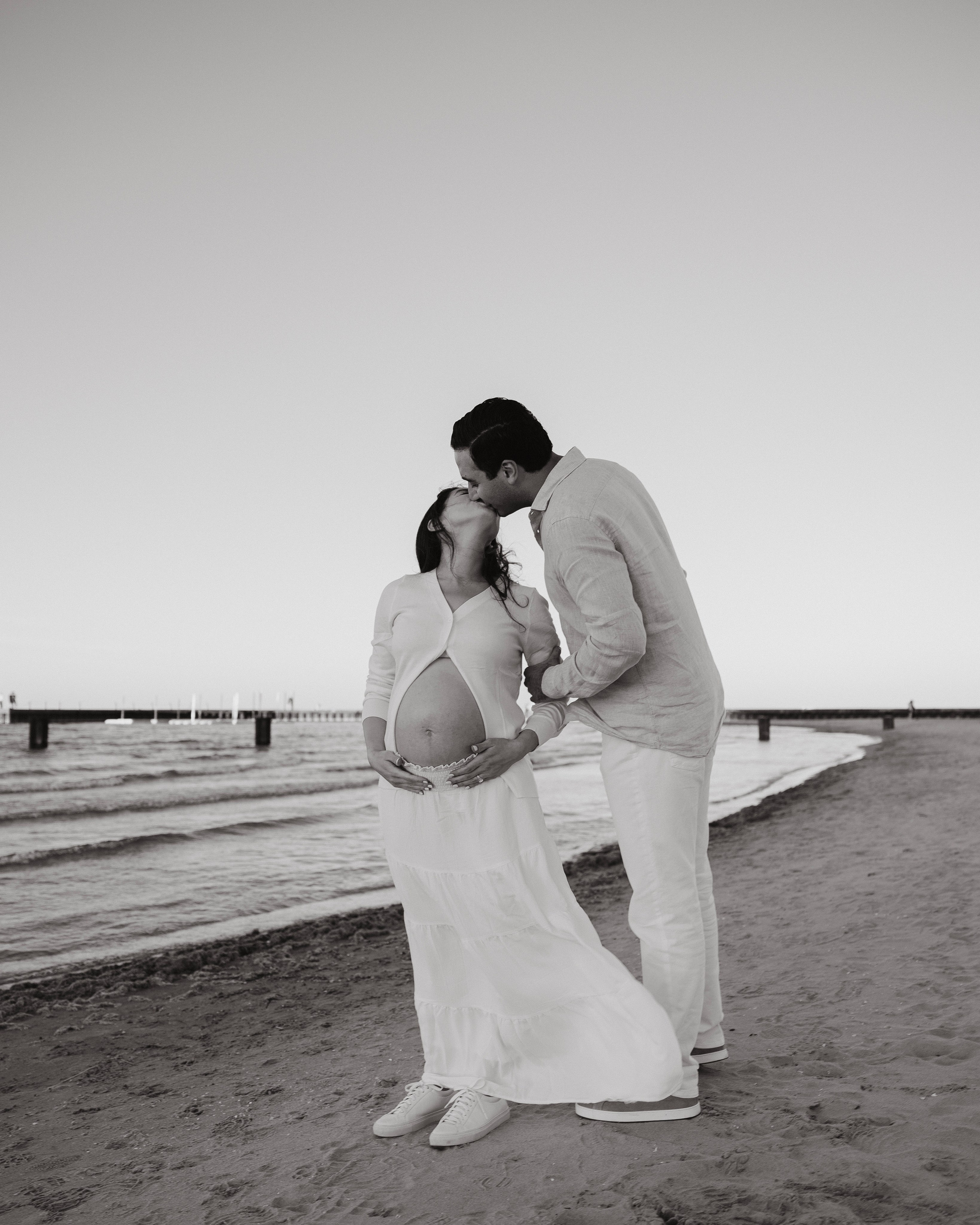 Sara & Mani. Emotional Couples, Proposal, Motherhood & Family Photography in Chicago — Such a Photo