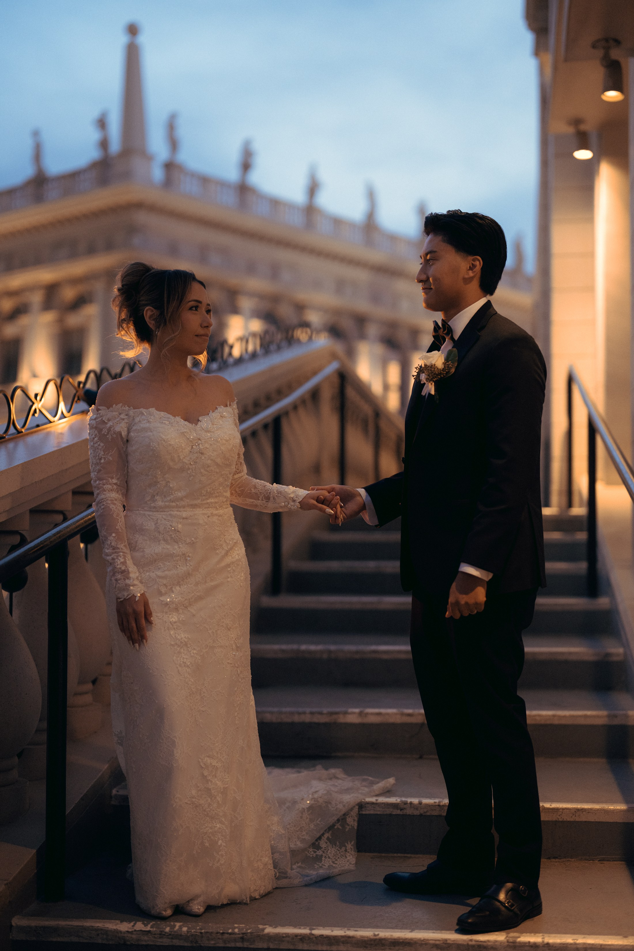 A&R. Wedding & elopement photographer Viktoriya Kravtsov. Las Vegas
