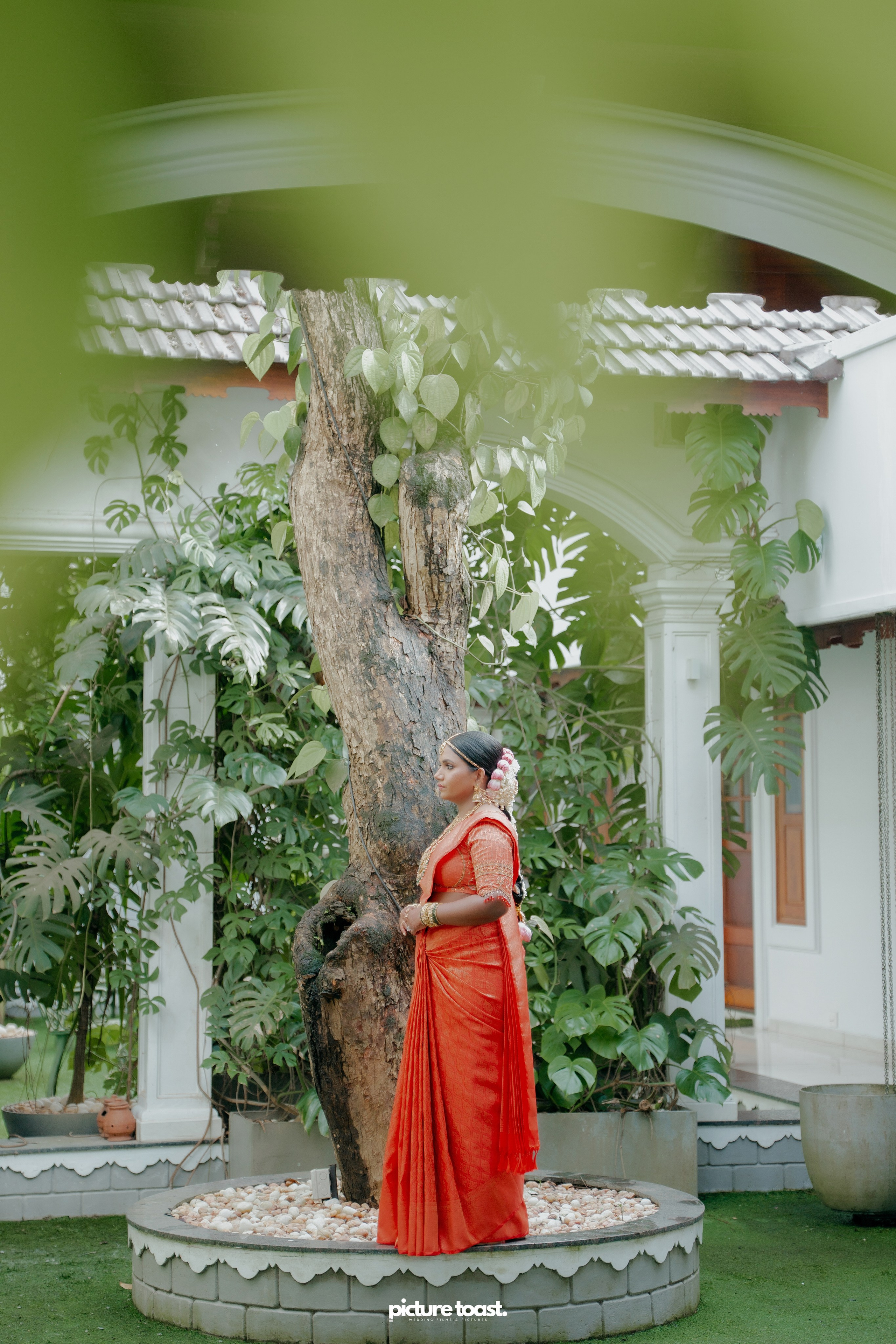 Traditional Kerala Hindu Wedding Ft. Anusree & Vishnu. Fine art Wedding Photographers in India & Canada