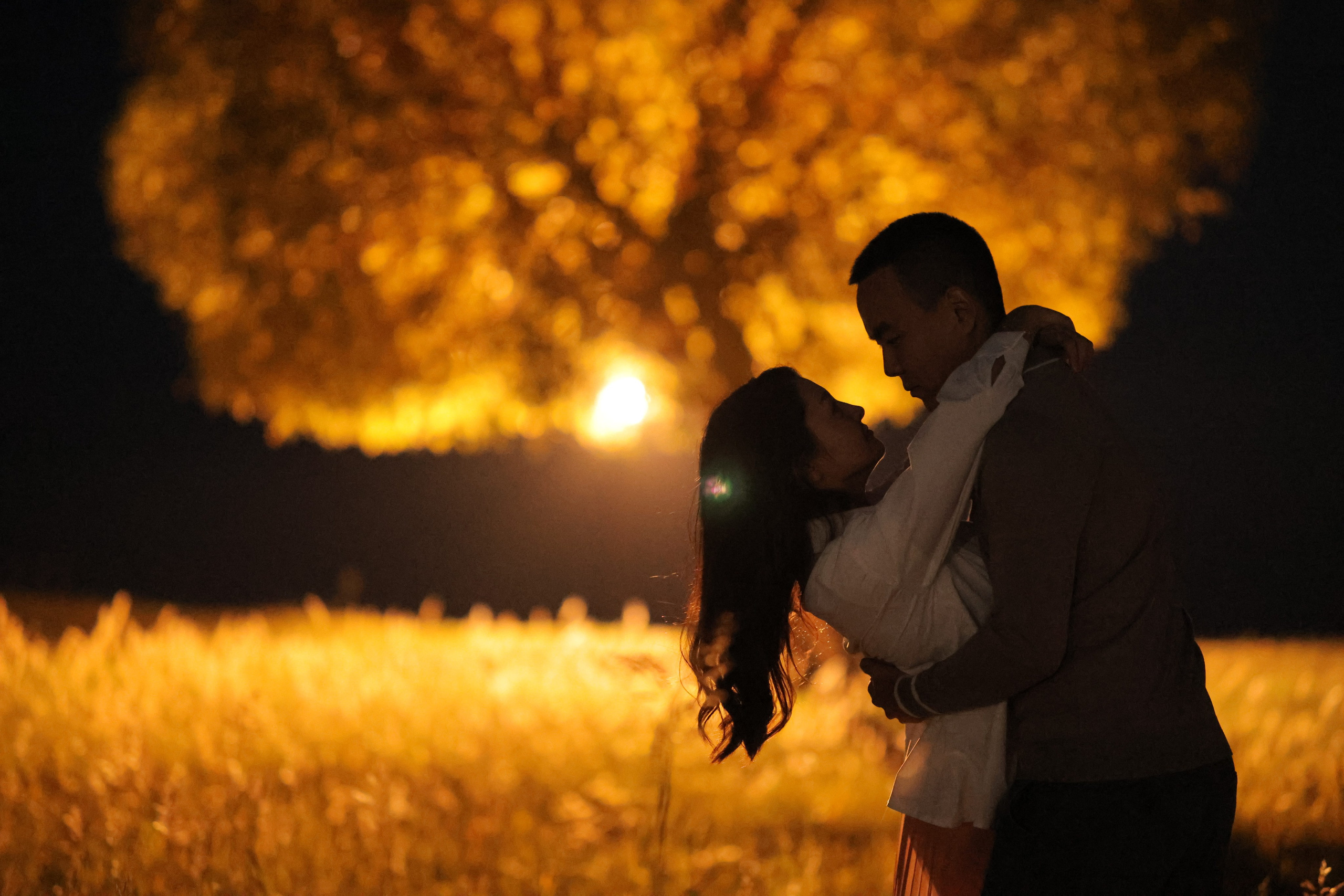 ISSIK KYL. Mandarin.photo