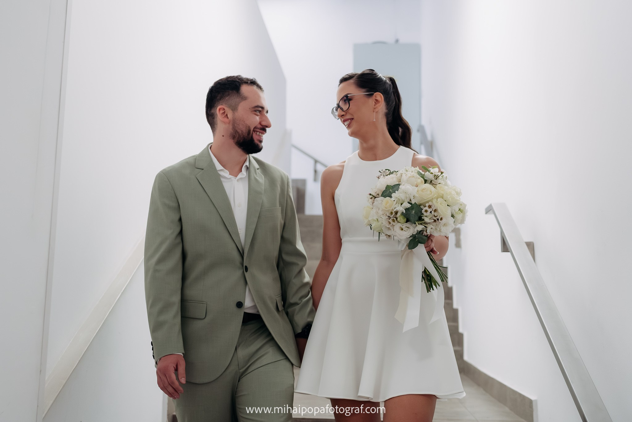 Fotograf Cununie Civilă în București - Mihai Popa Fotograf. Fotograf Nuntă & Botez București - Mihai Popa | Dincolo de oameni, imortalizez emoții!