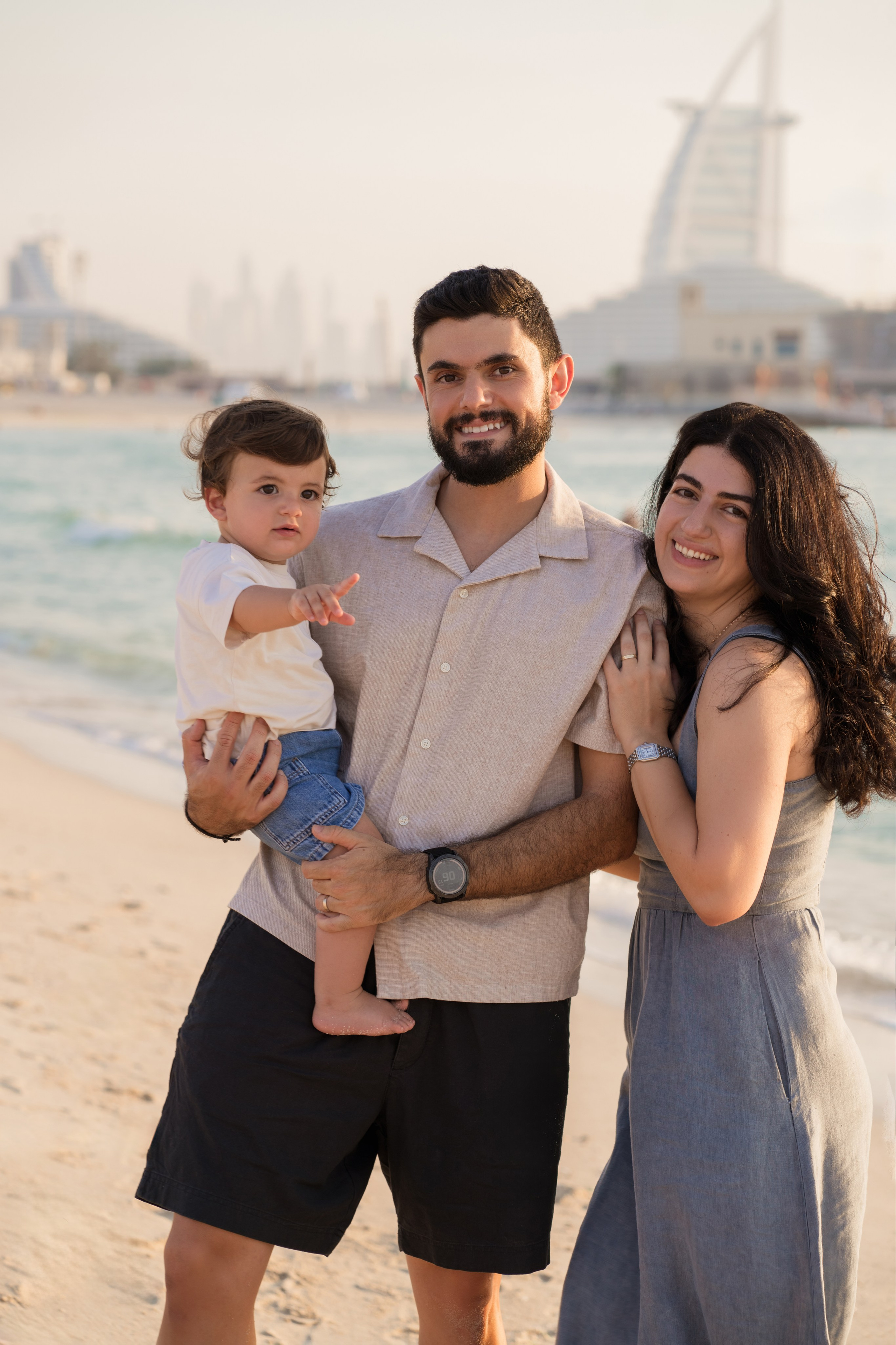 Beach fun family time. Angela Iakovleva — Family Photographer in Dubai
