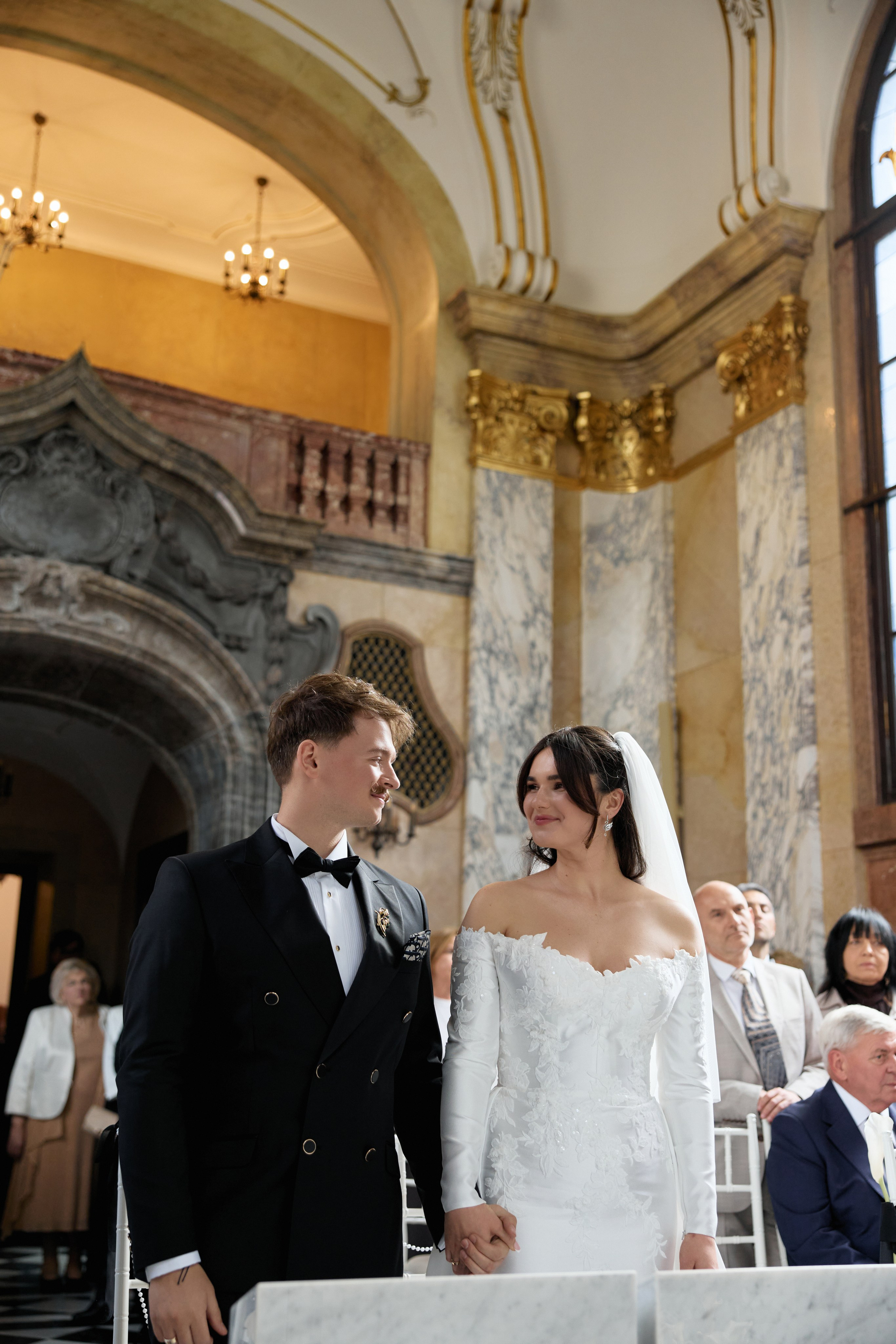 Wiktoria & Kacper. Pałac Goetz. Fotograf ślubny i rodzinny w Krakowie Yana Klymova