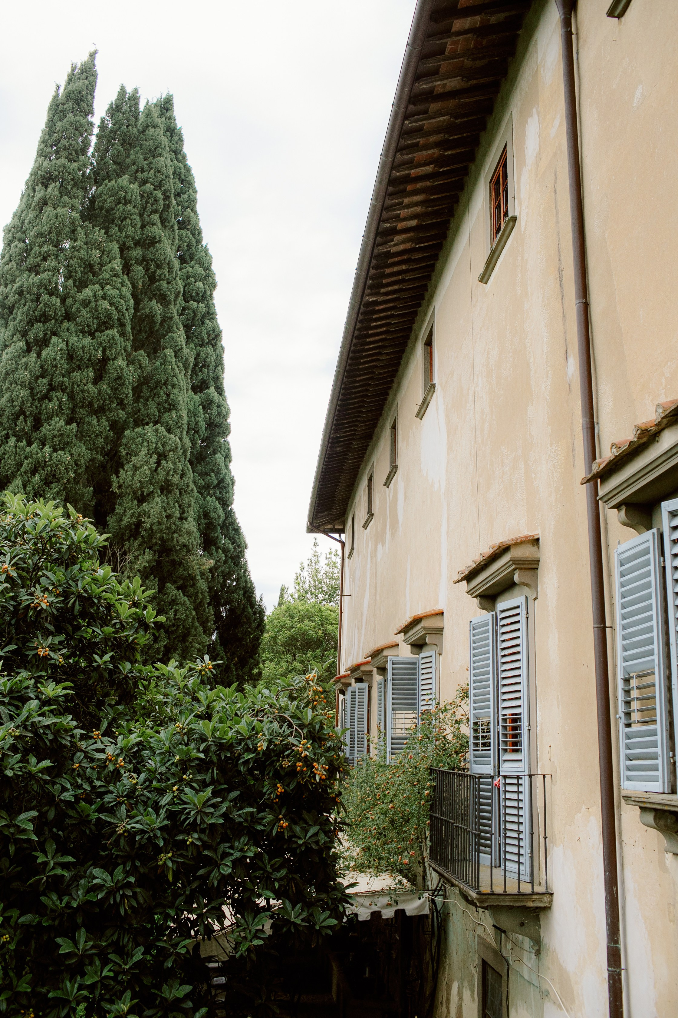 Tuscany Castello di Montegufoni wedding. Iurkovski PHOTOGRAPHY in Europe. Luxury destination weddings and events