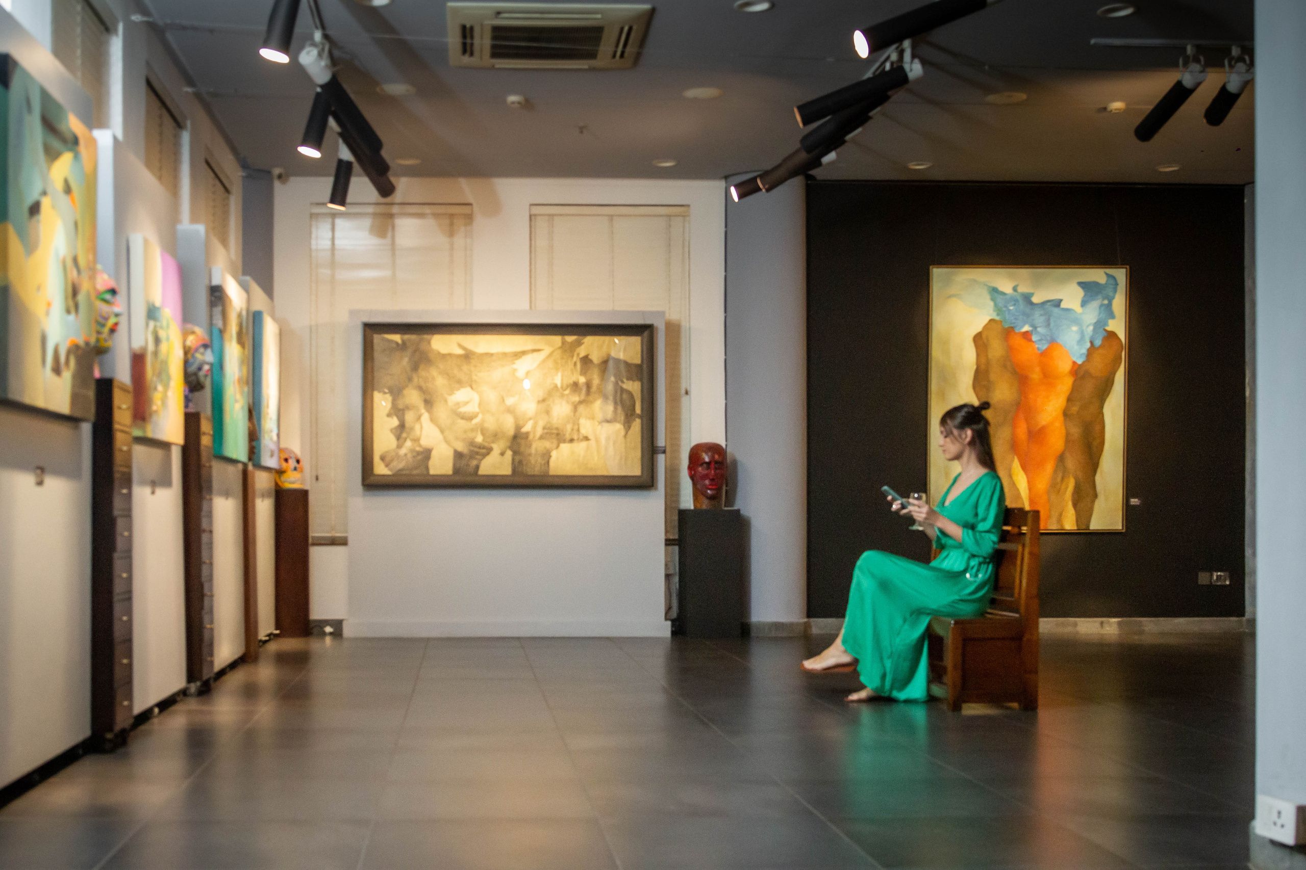 PROPERTY. International Photographer