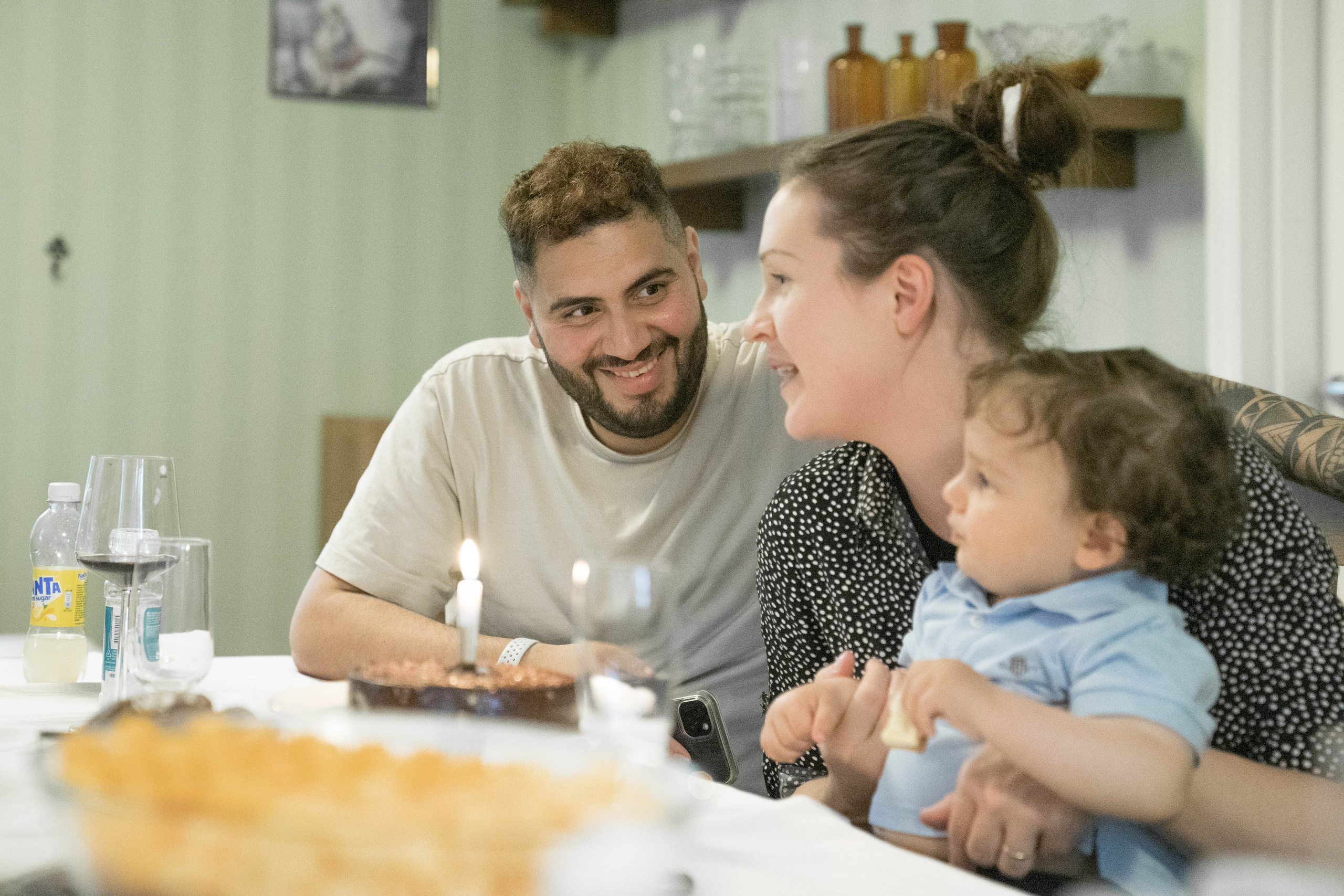 Boy. Elämäntyylivalokuvaaja Turku. Tallentan tunteet kuvaan