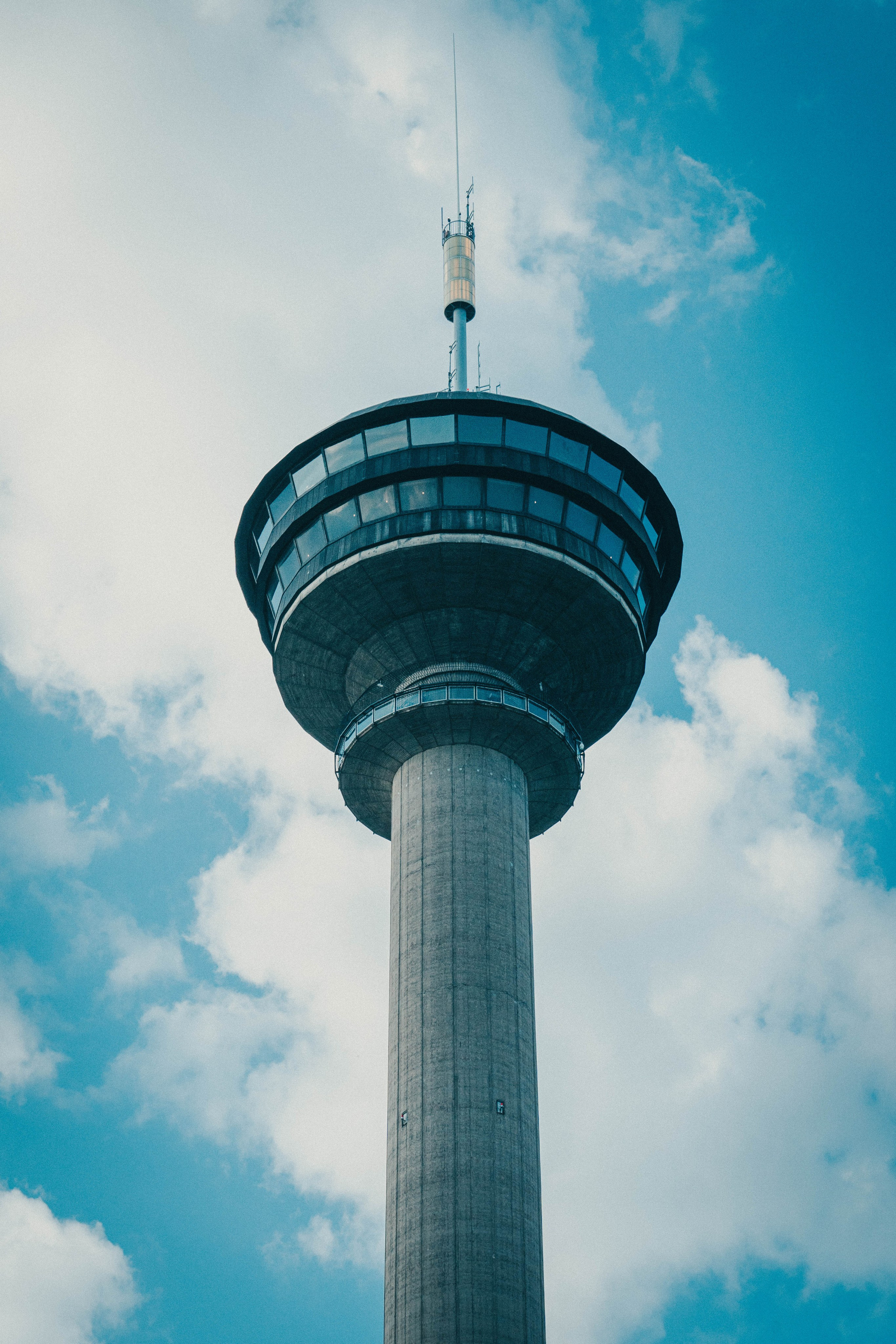 Streetphoto. VEKE MEDIA