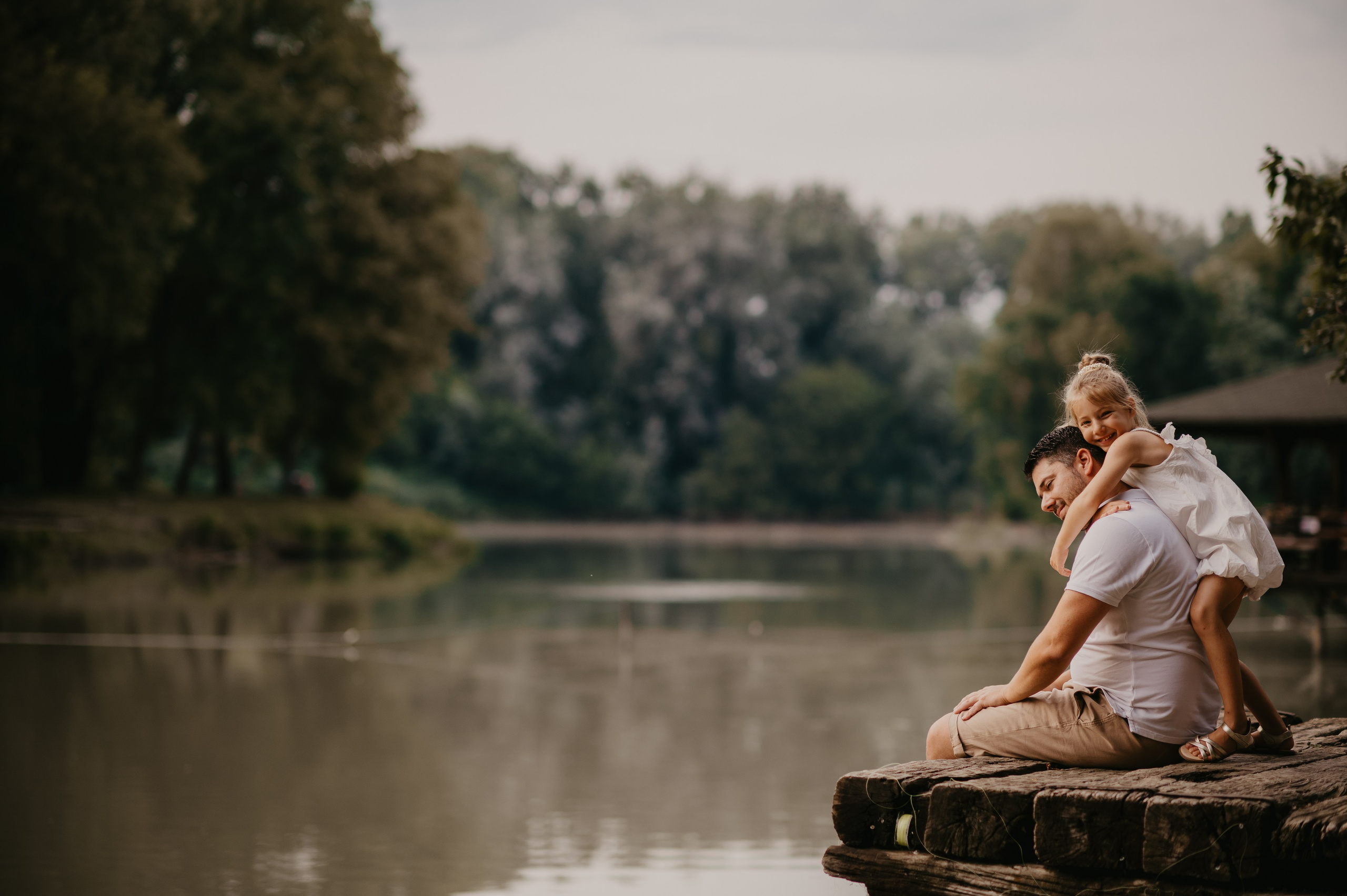 Ada Safari. Ana Sladojevic