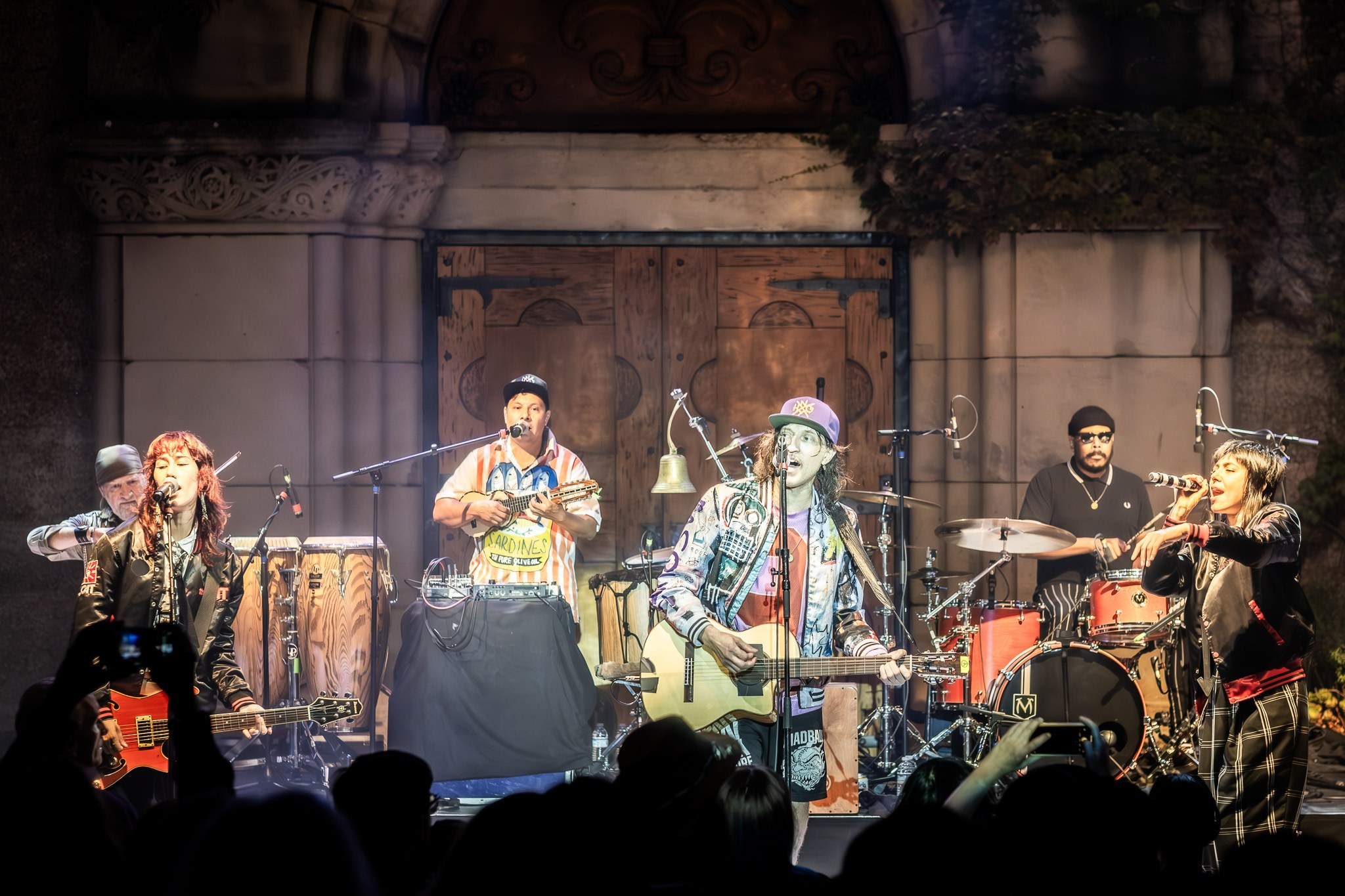 GOGOL BORDELLO / SARATOGA / CA. Reportage concert portrait photography in the San Francisco Bay Area