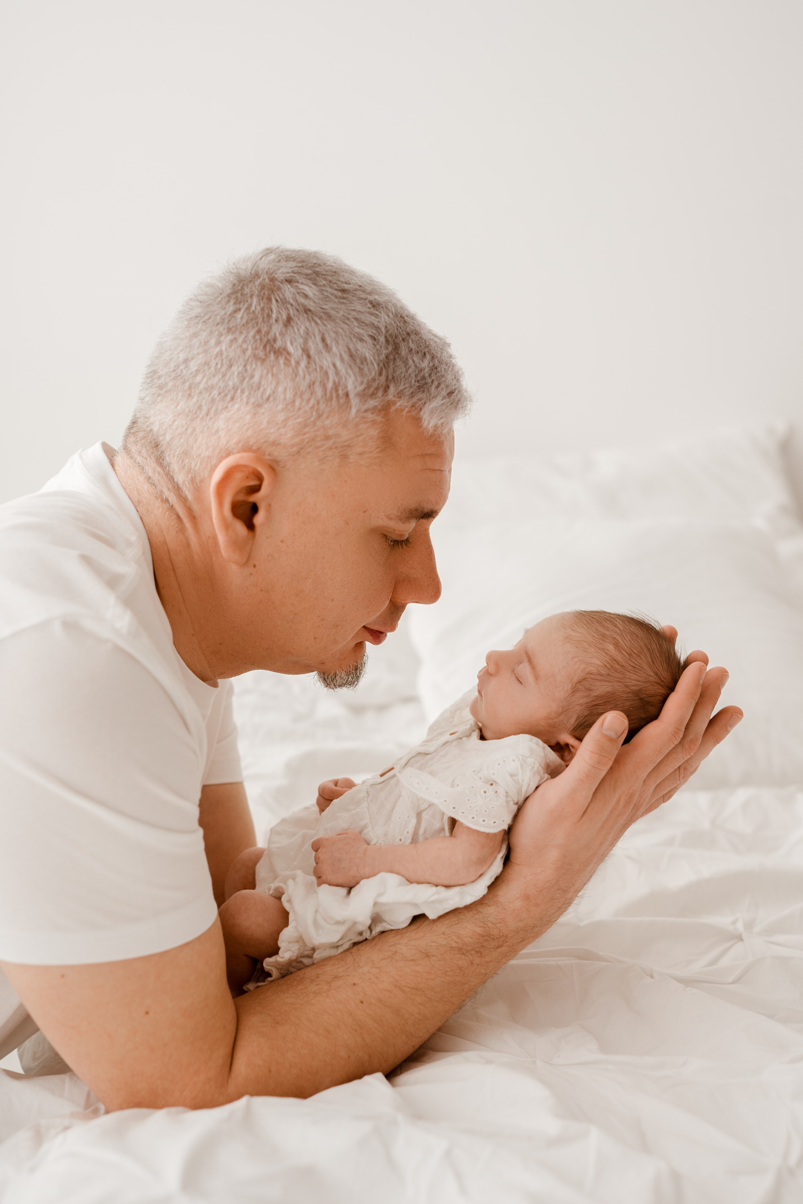 Sesja noworodkowa Emmy. Fotograf Łódź - sesja ciążowa, noworodkowa, dziecięca. Studio w Łodzi